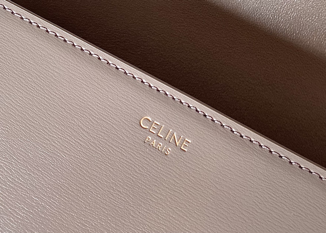 Ce**e teen triomphe bag