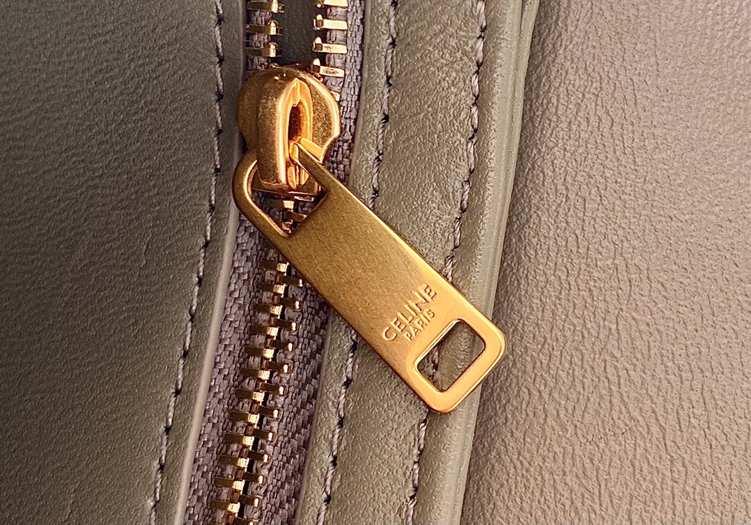 Ce**e teen triomphe bag