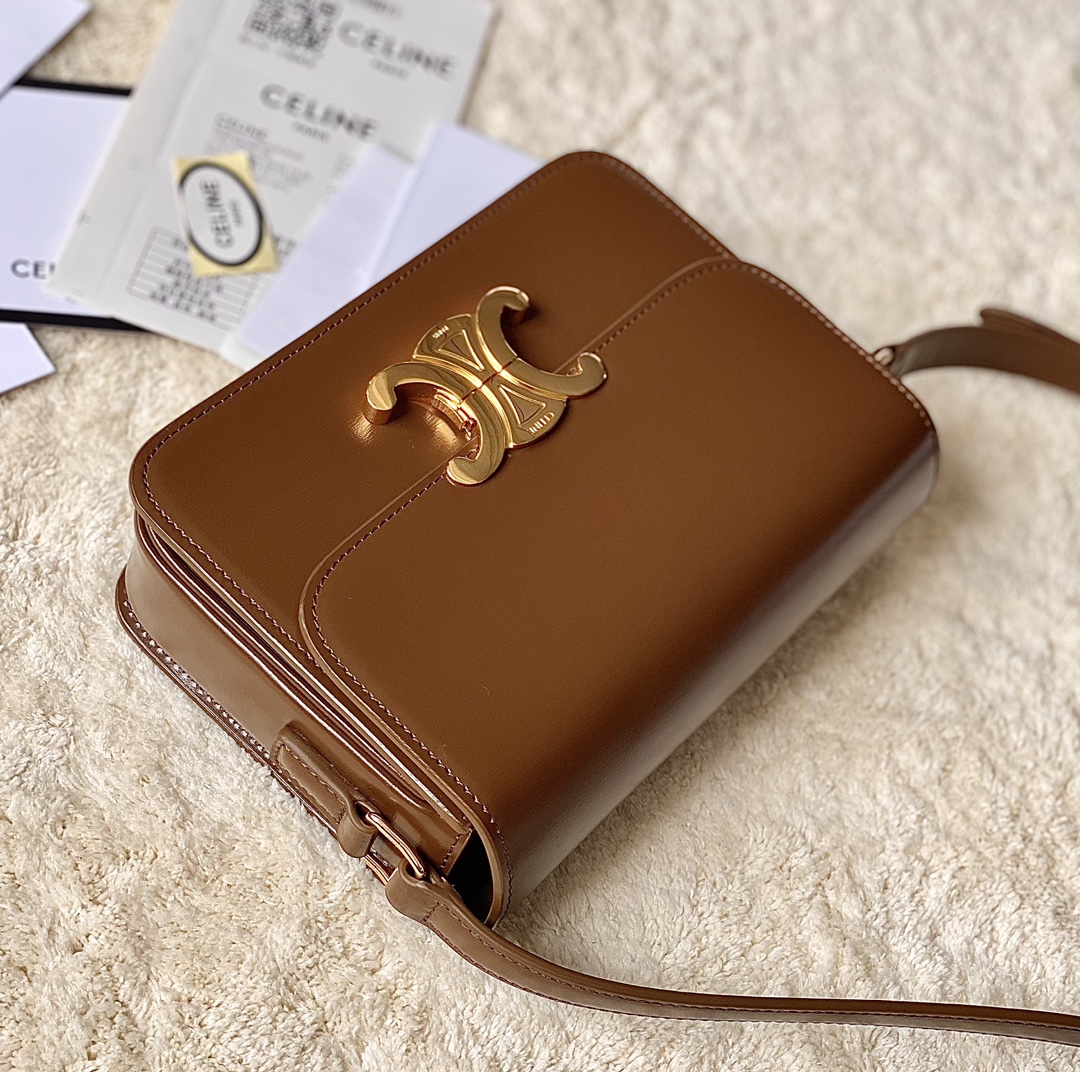 Ce**e teen triomphe bag