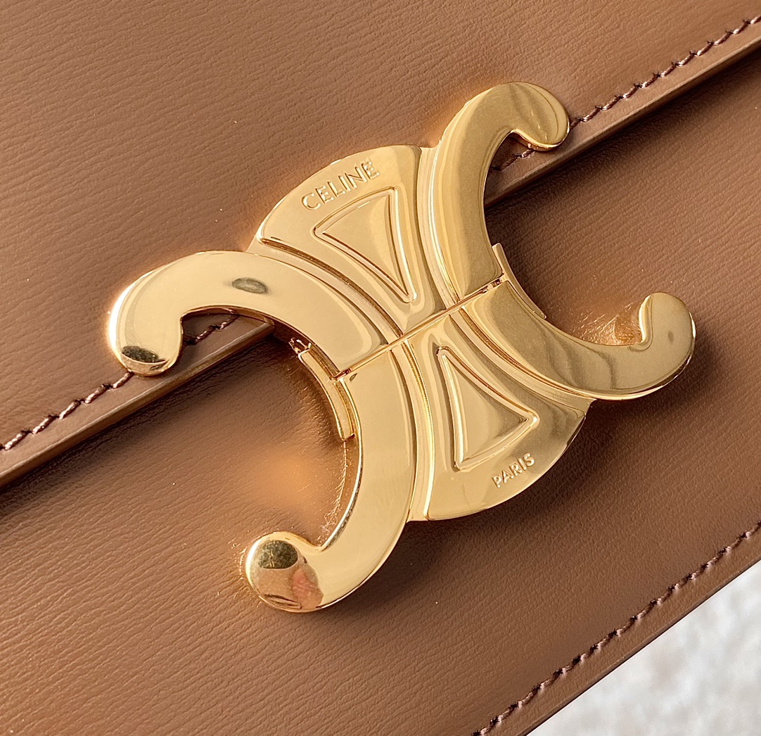 Ce**e teen triomphe bag