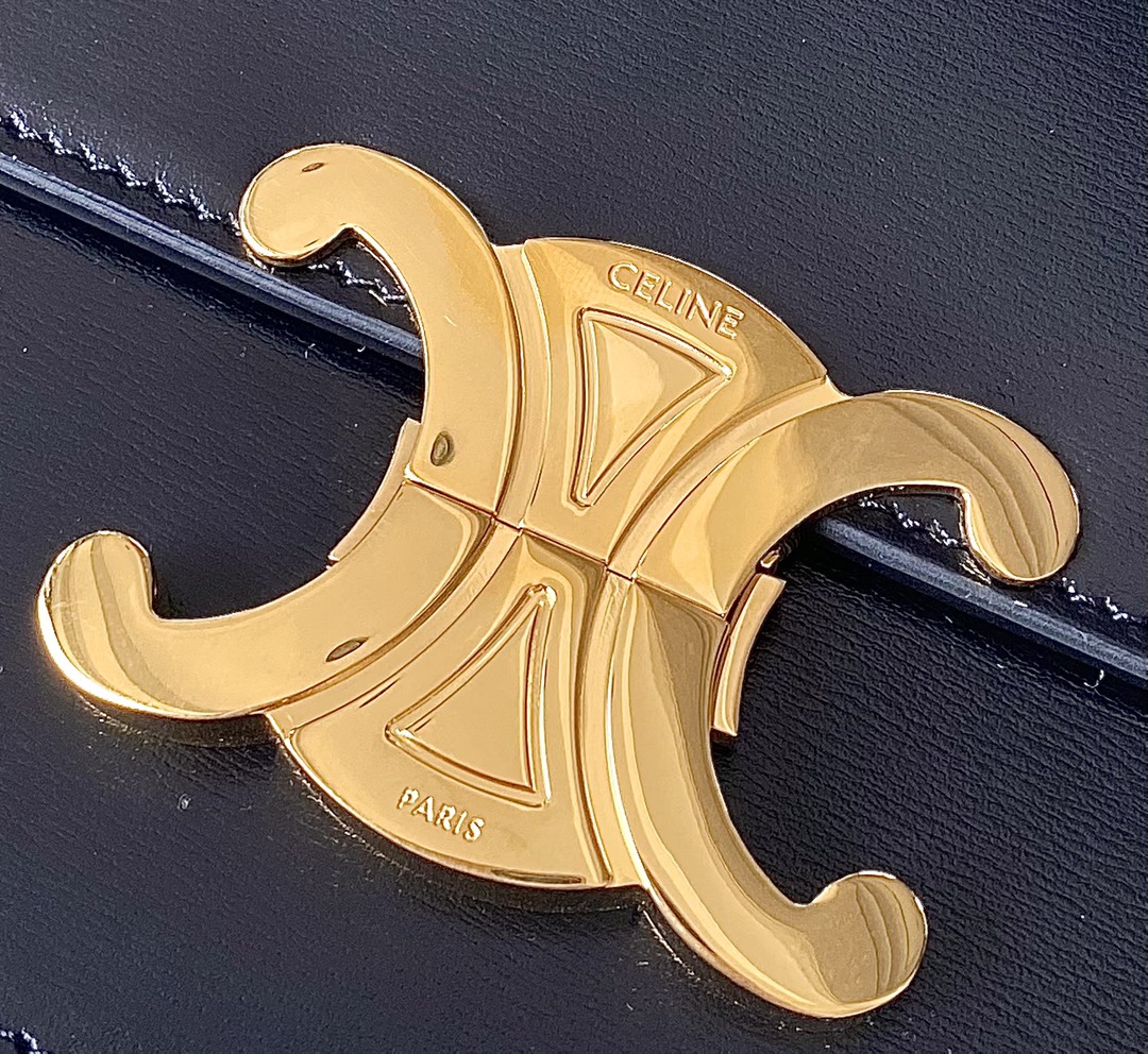 Ce**e teen triomphe bag