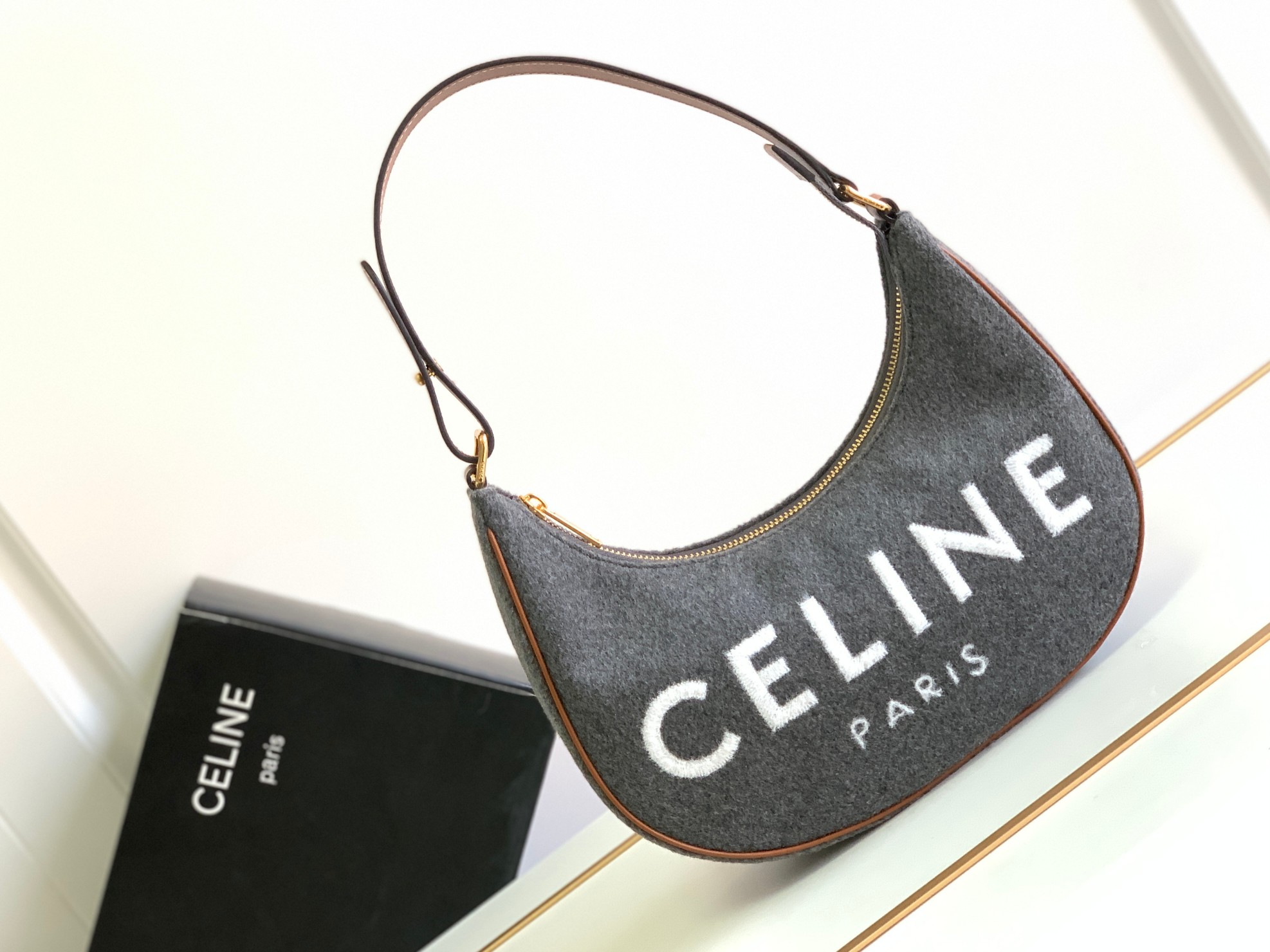 Ce**e ava bag