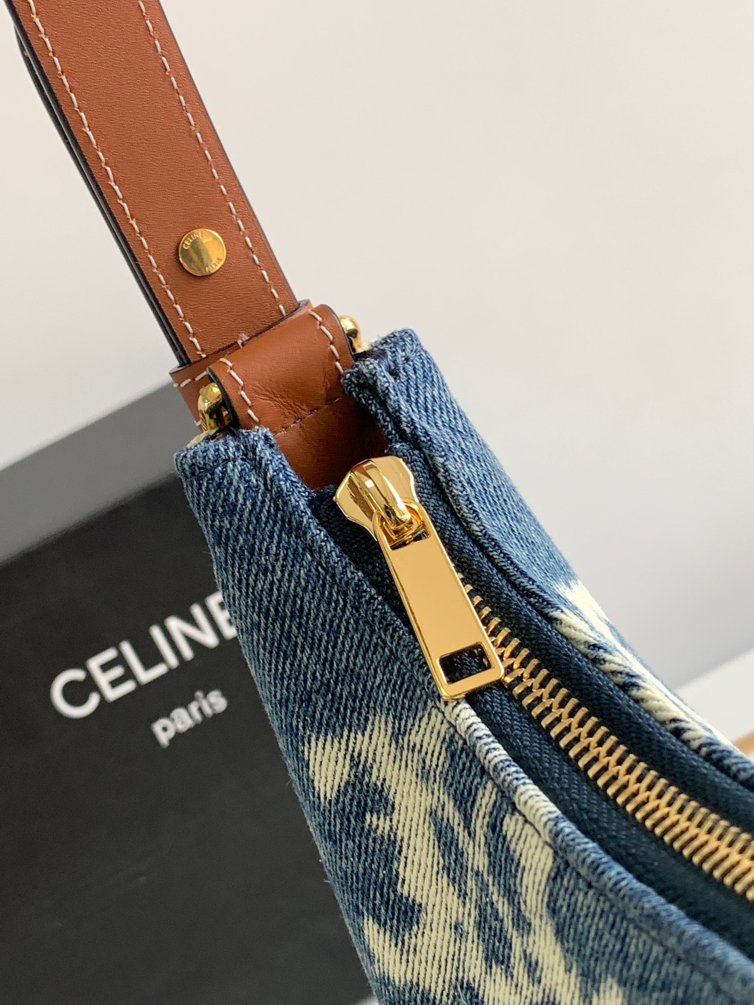 Ce**e ava bag