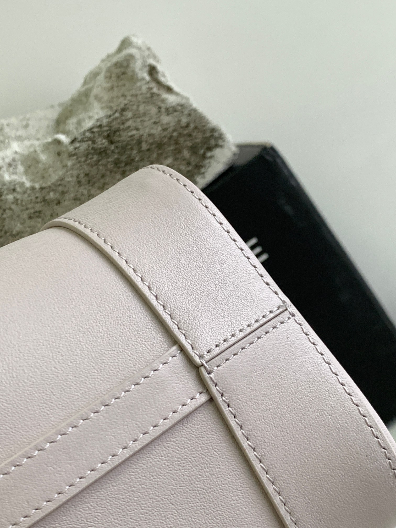 Ce**e small bucket cuir triomphe