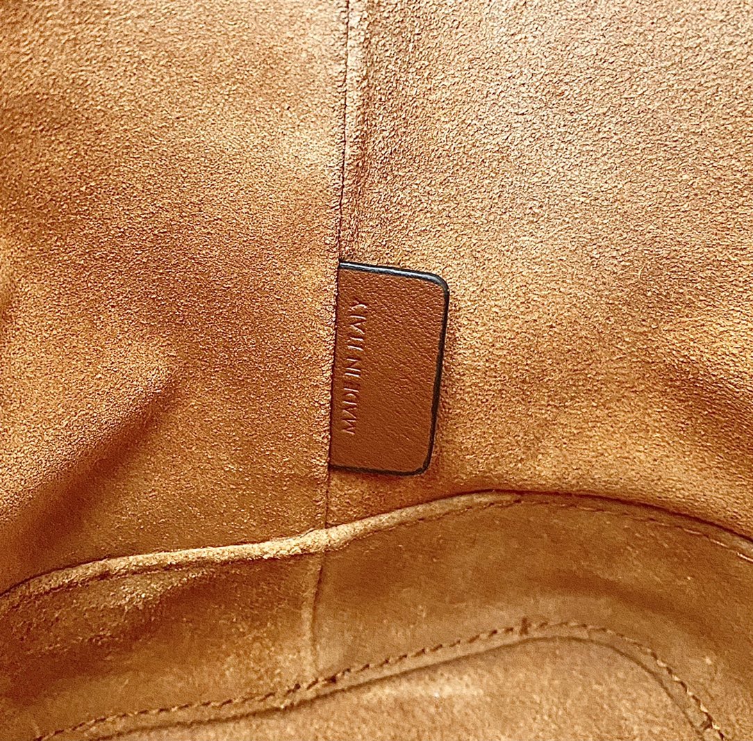 Ce**e bucket cuir triomphe bag