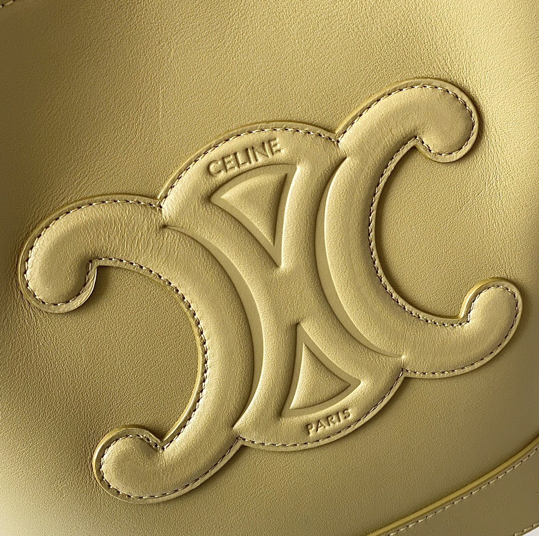 Ce**e bucket cuir triomphe bag
