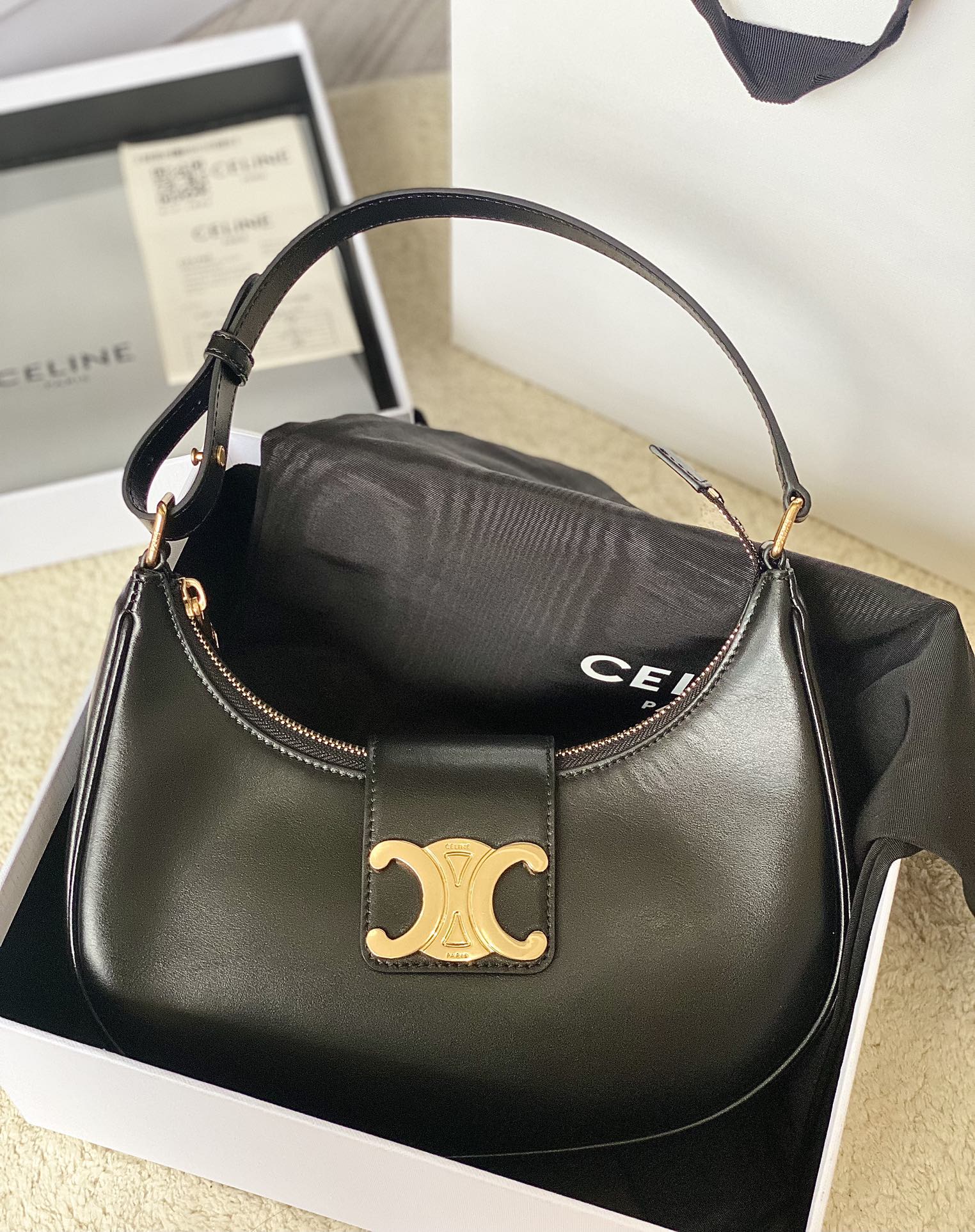 Ce**e ava triomphe soft bag