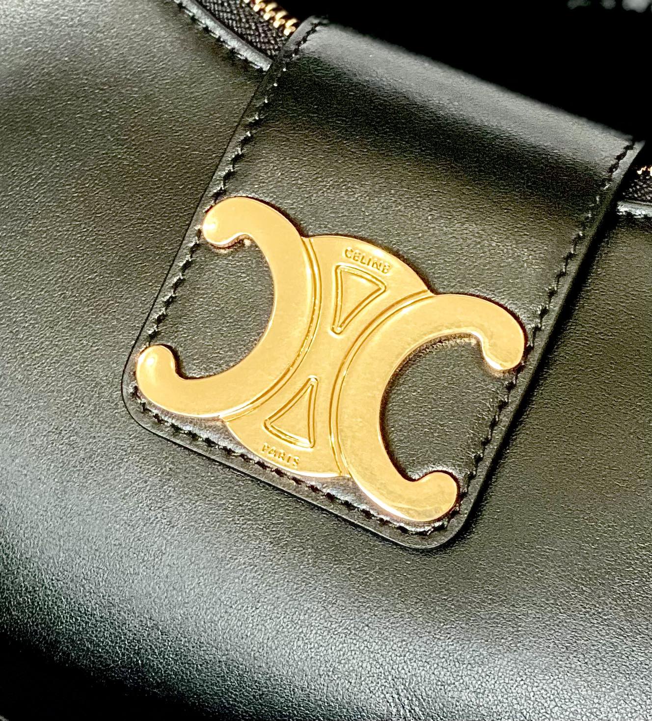 Ce**e ava triomphe soft bag