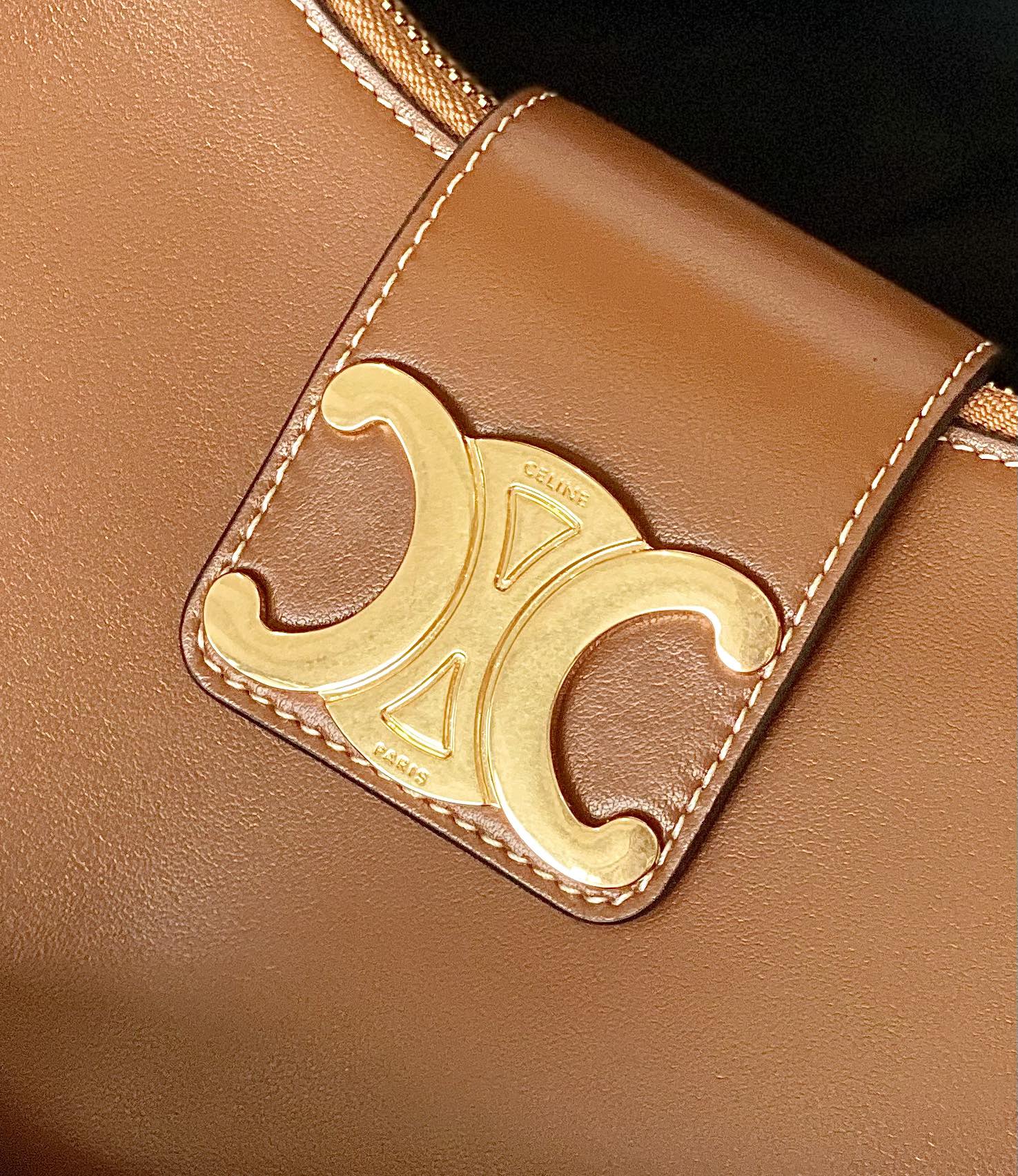 Ce**e ava triomphe soft bag