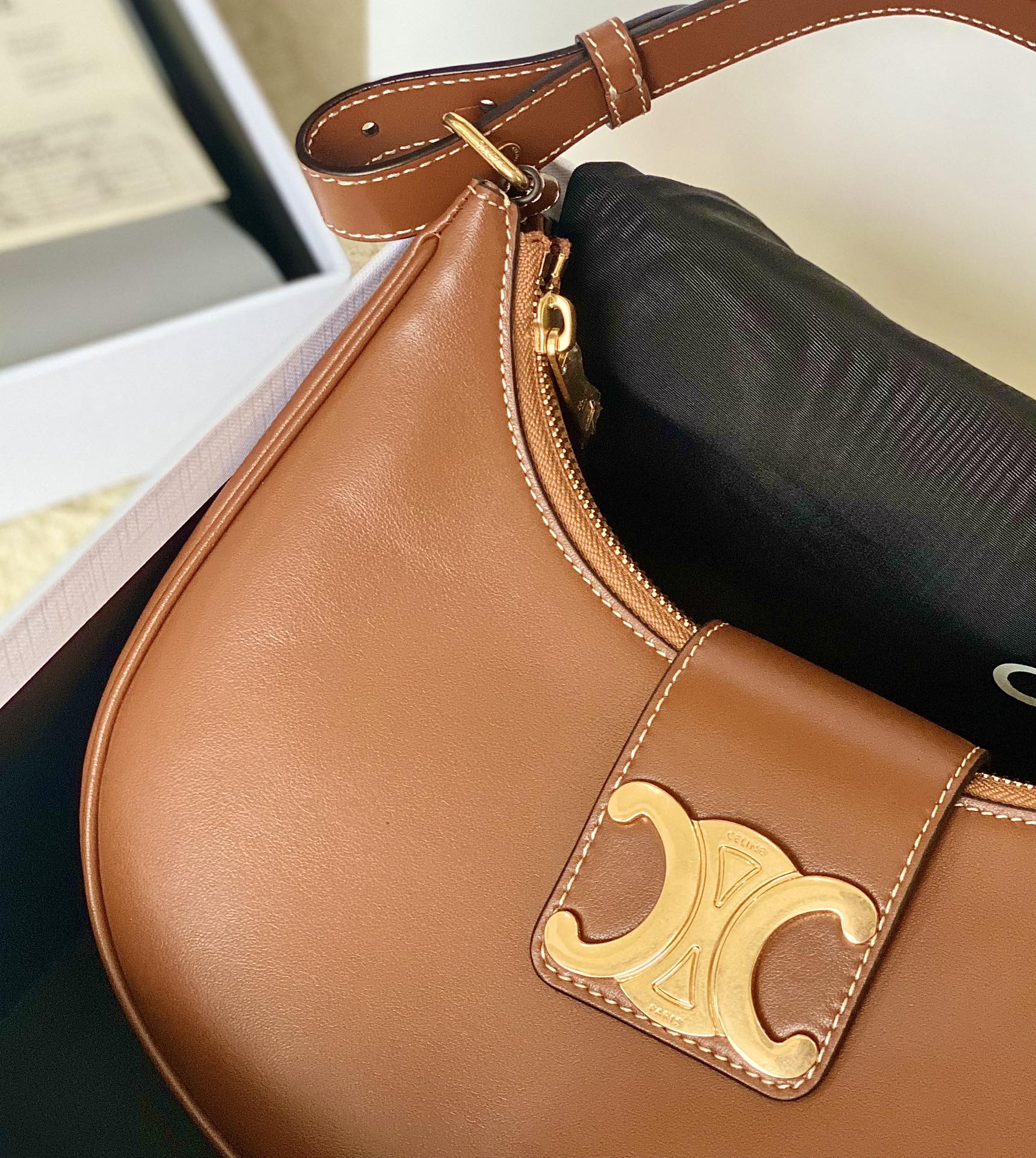 Ce**e ava triomphe soft bag