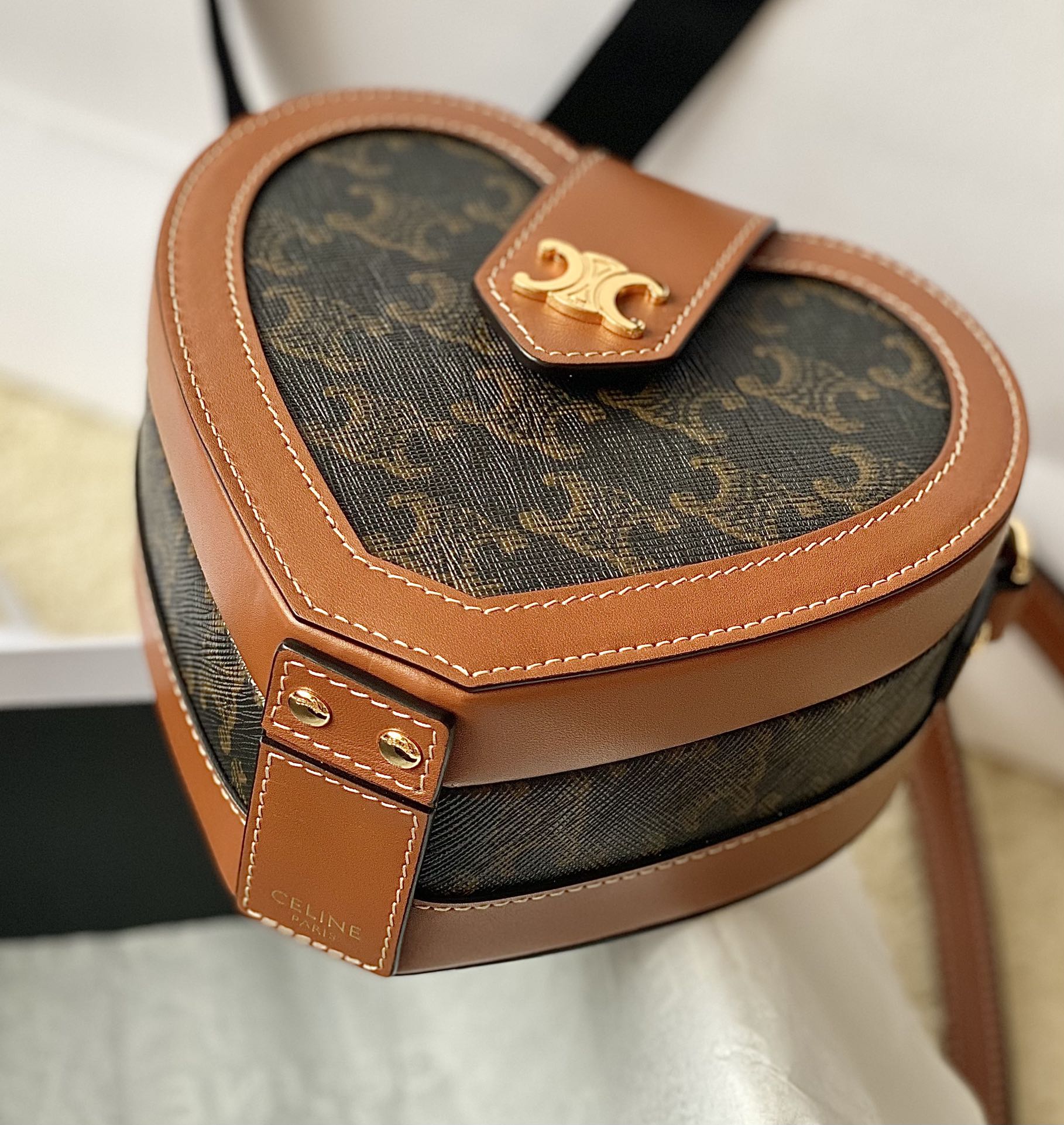 Ce**e heart tambour