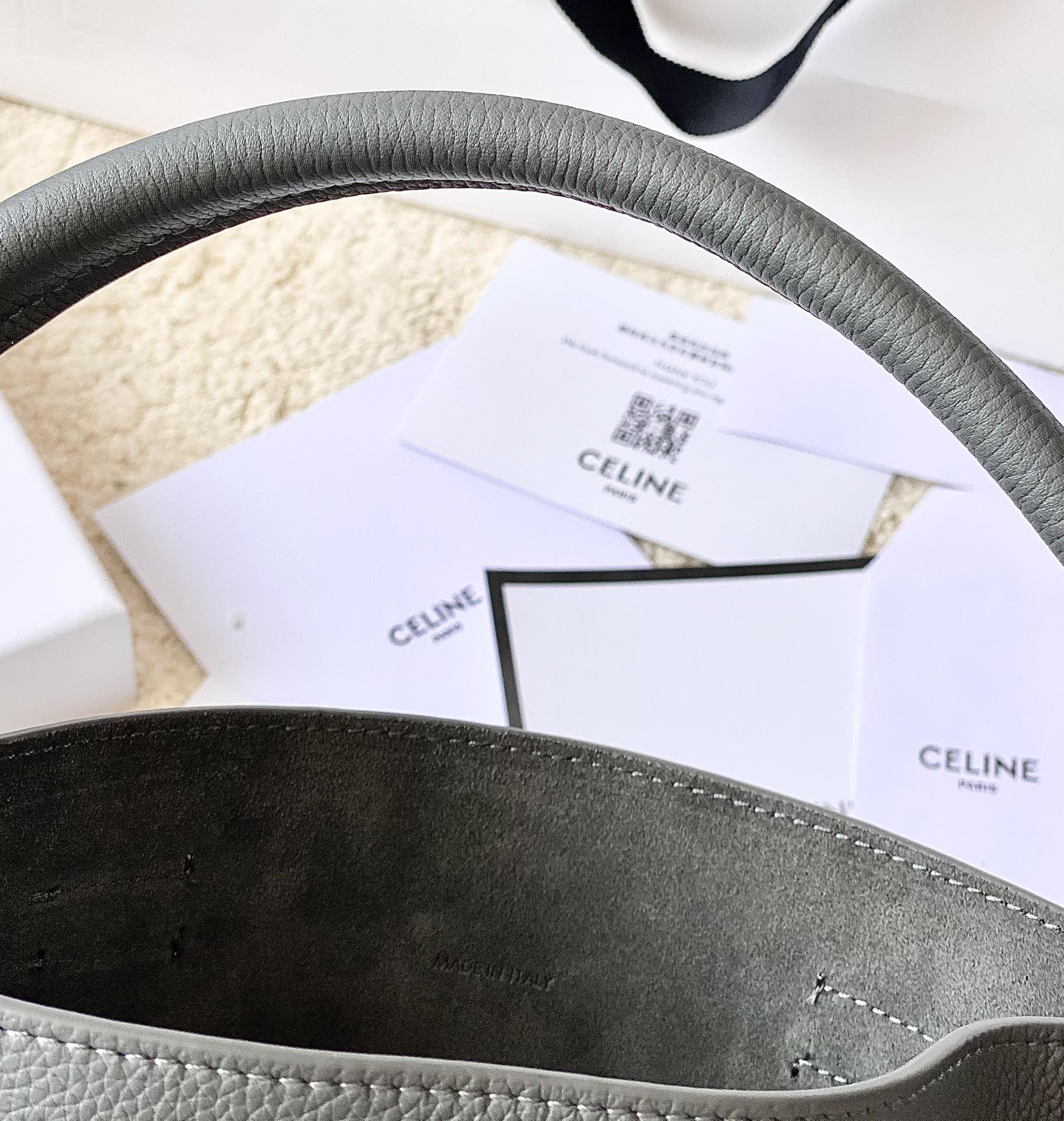 Ce**e small bucket bag
