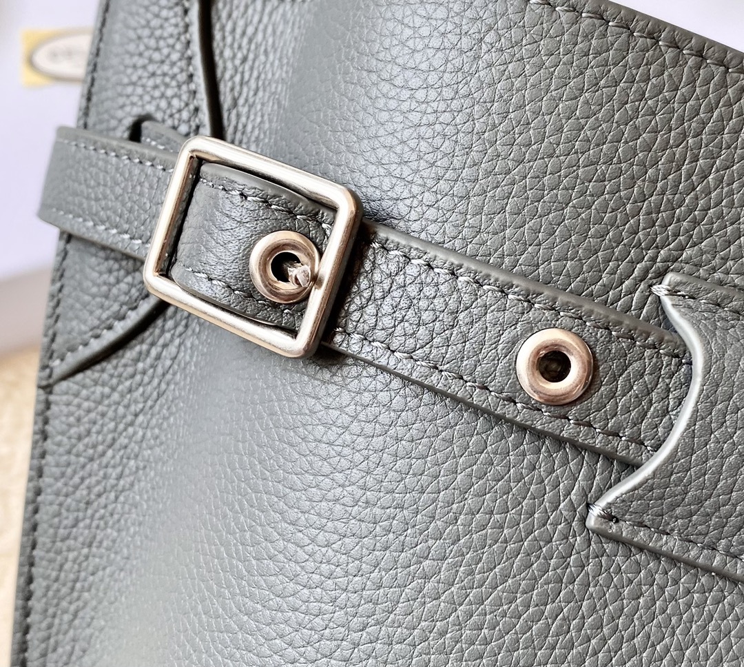 Ce**e small bucket bag
