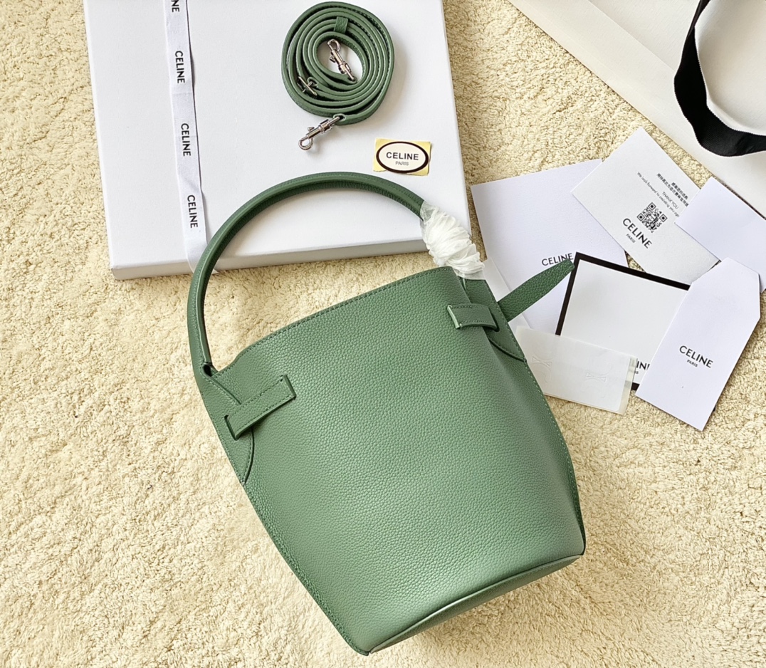 Ce**e small bucket bag