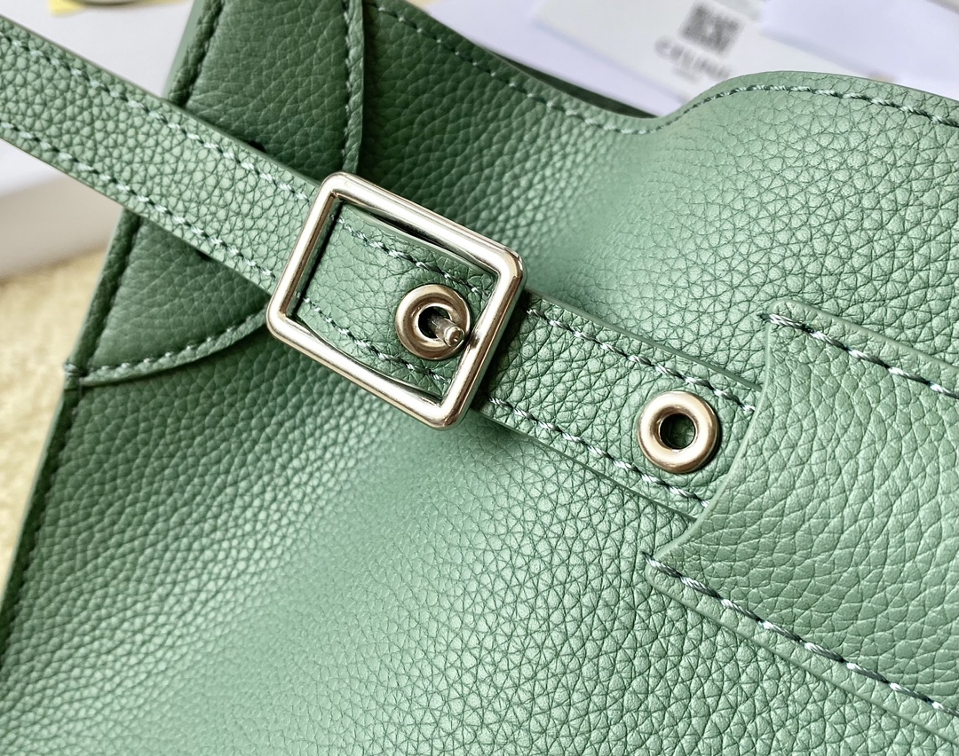 Ce**e small bucket bag