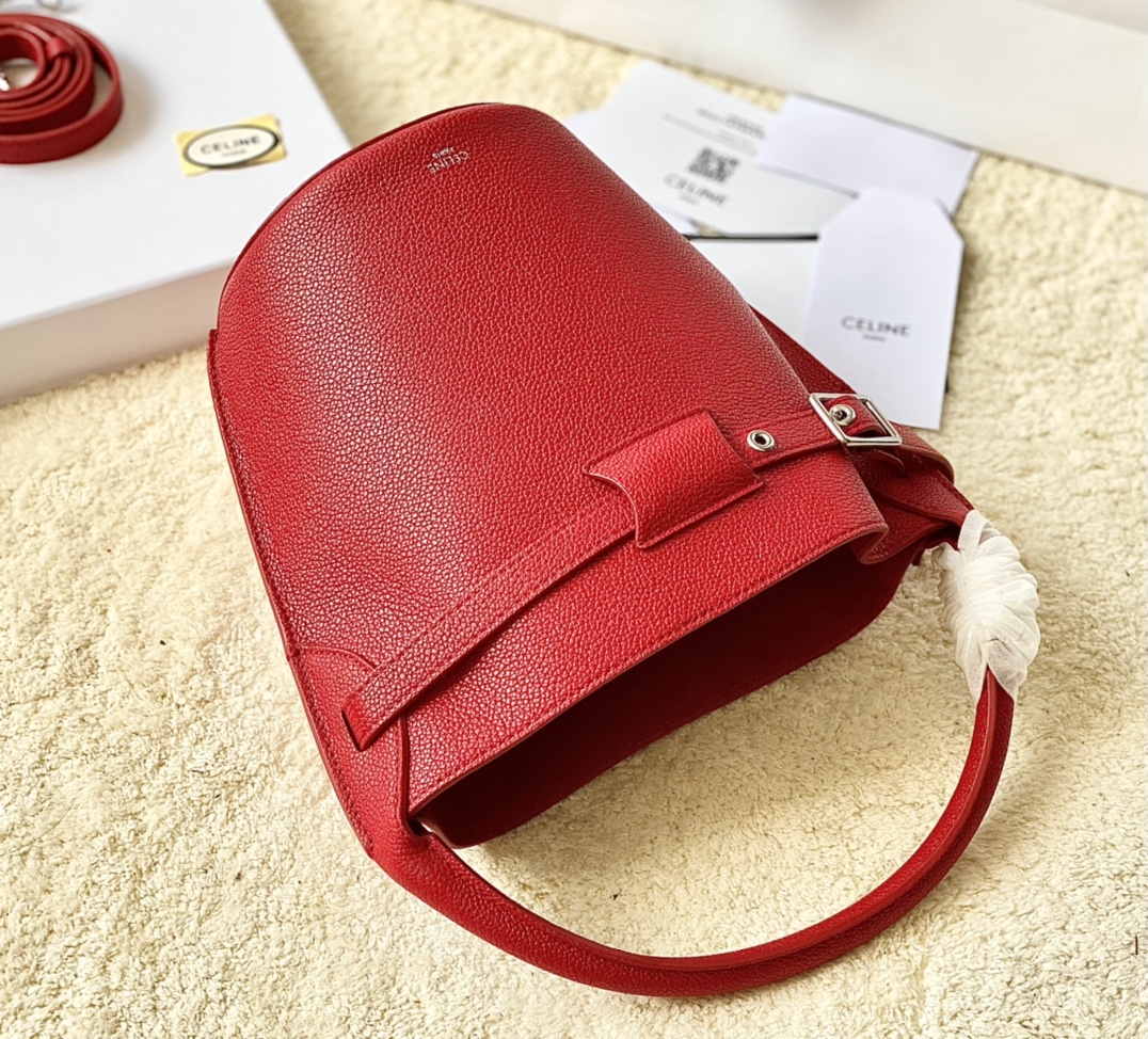 Ce**e small bucket bag