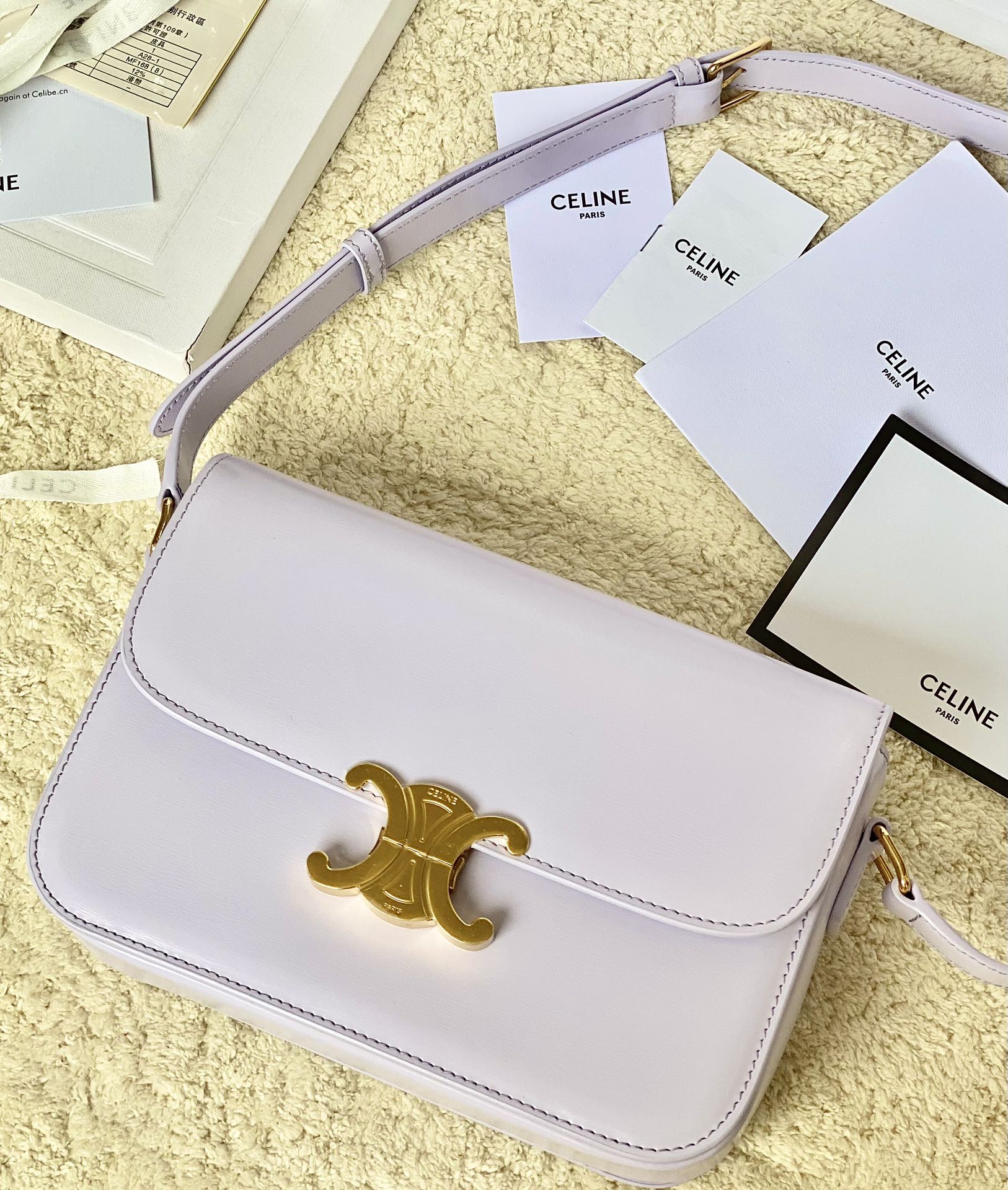 Ce**e classique triomphe bag