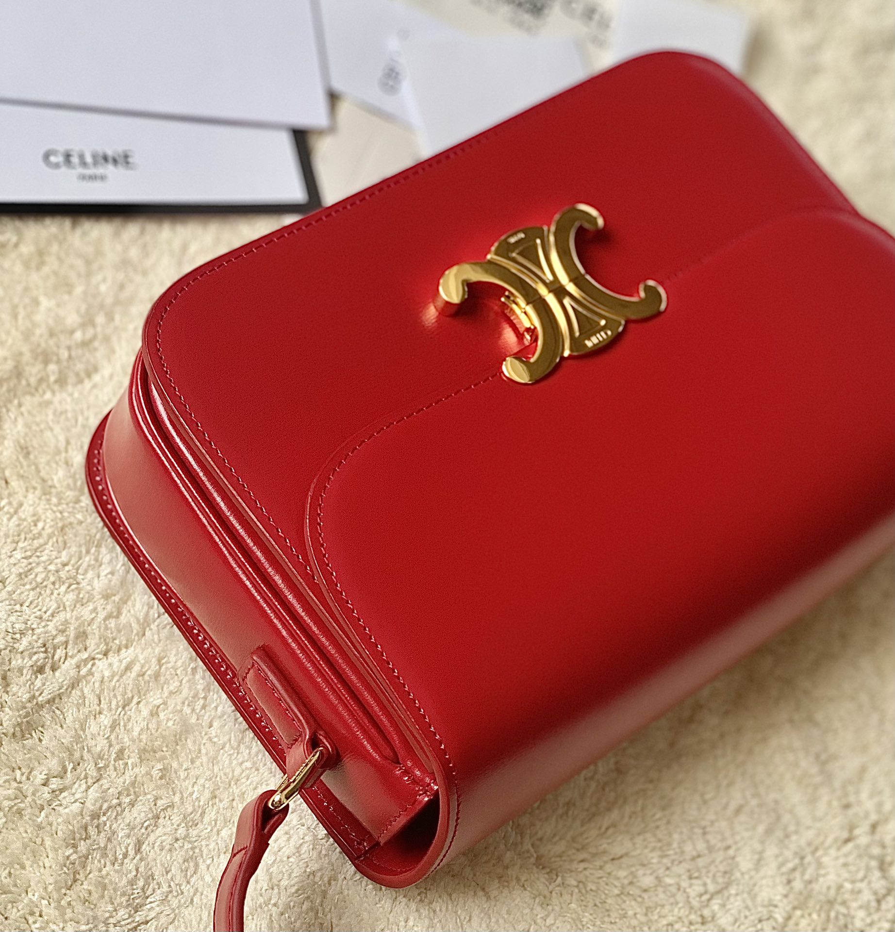 Ce**e classique triomphe bag