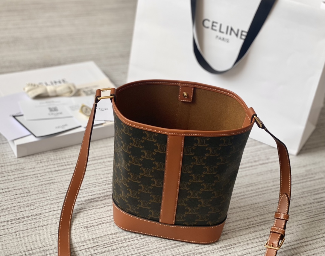Ce**e small bucket