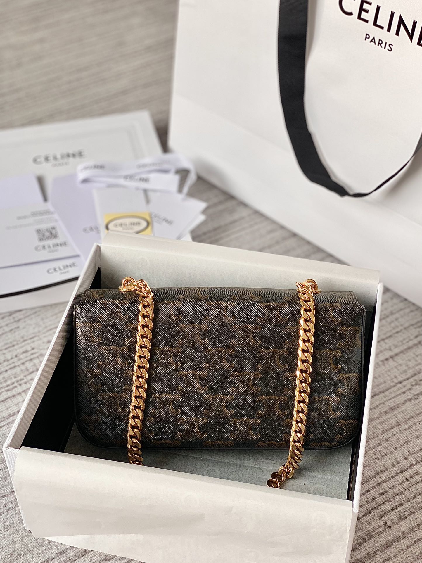 Ce**e cuir triomphe