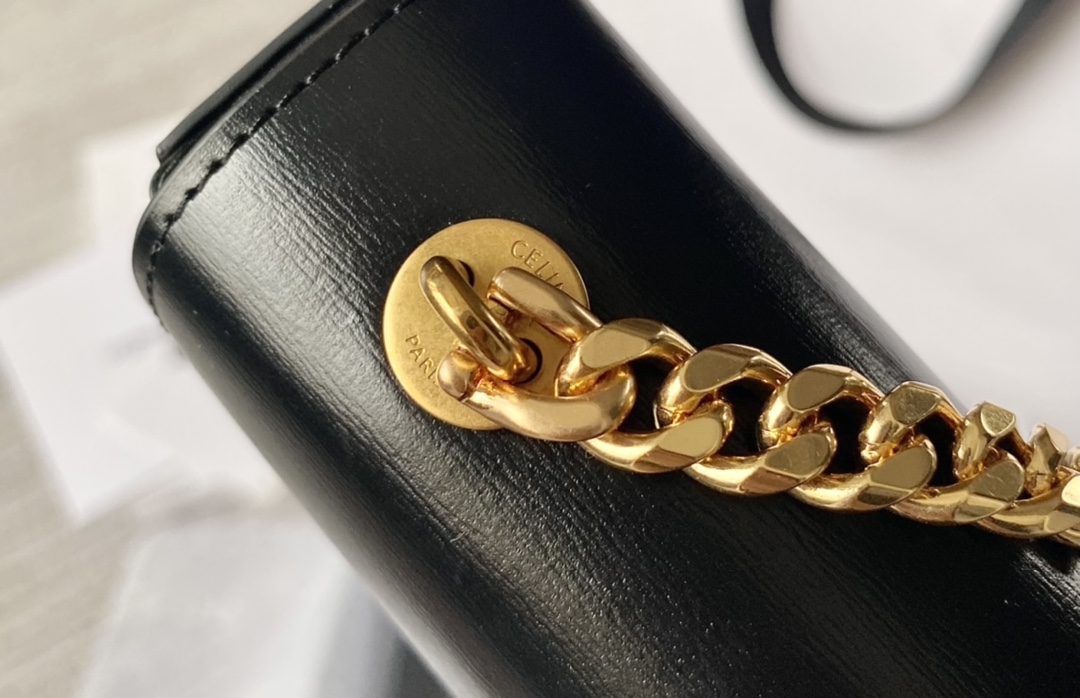 Ce**e cuir triomphe