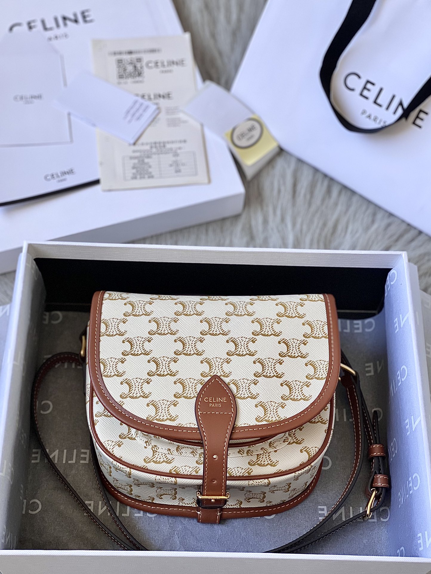 Ce**e medium folco bag
