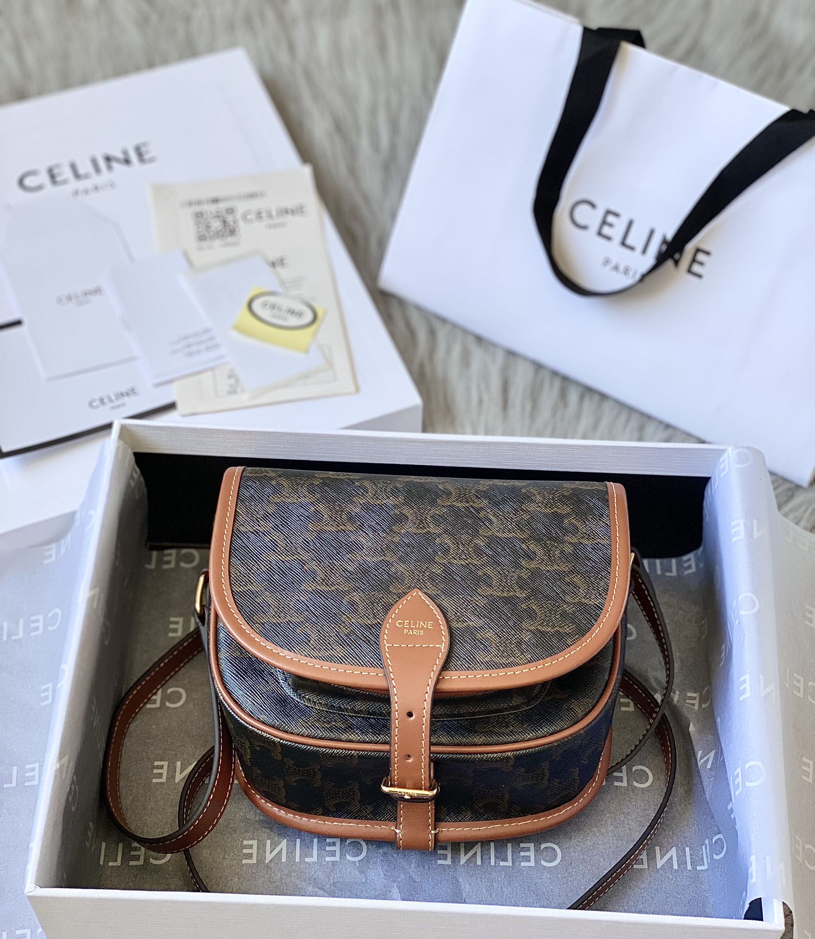 Ce**e medium folco bag