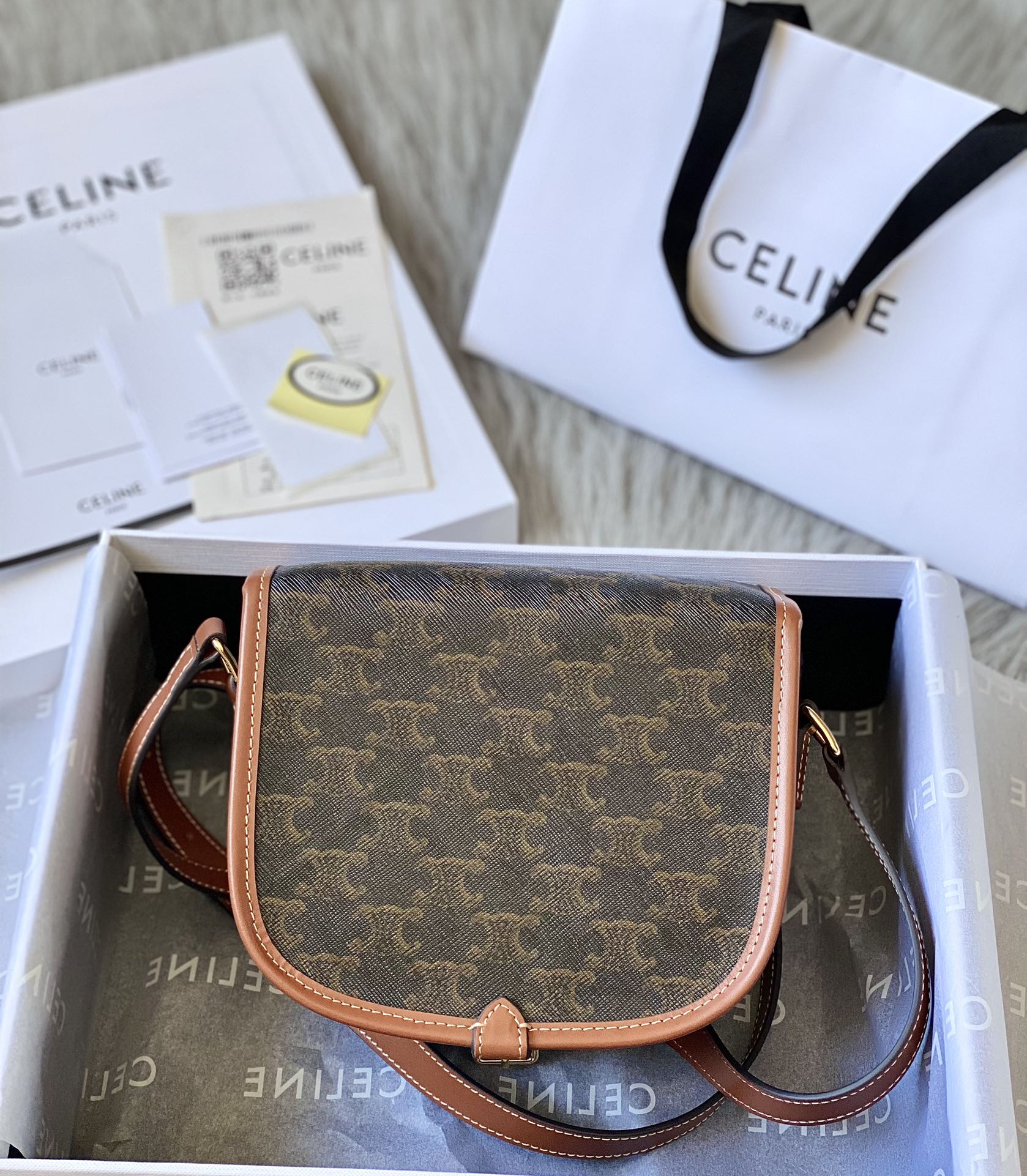 Ce**e medium folco bag