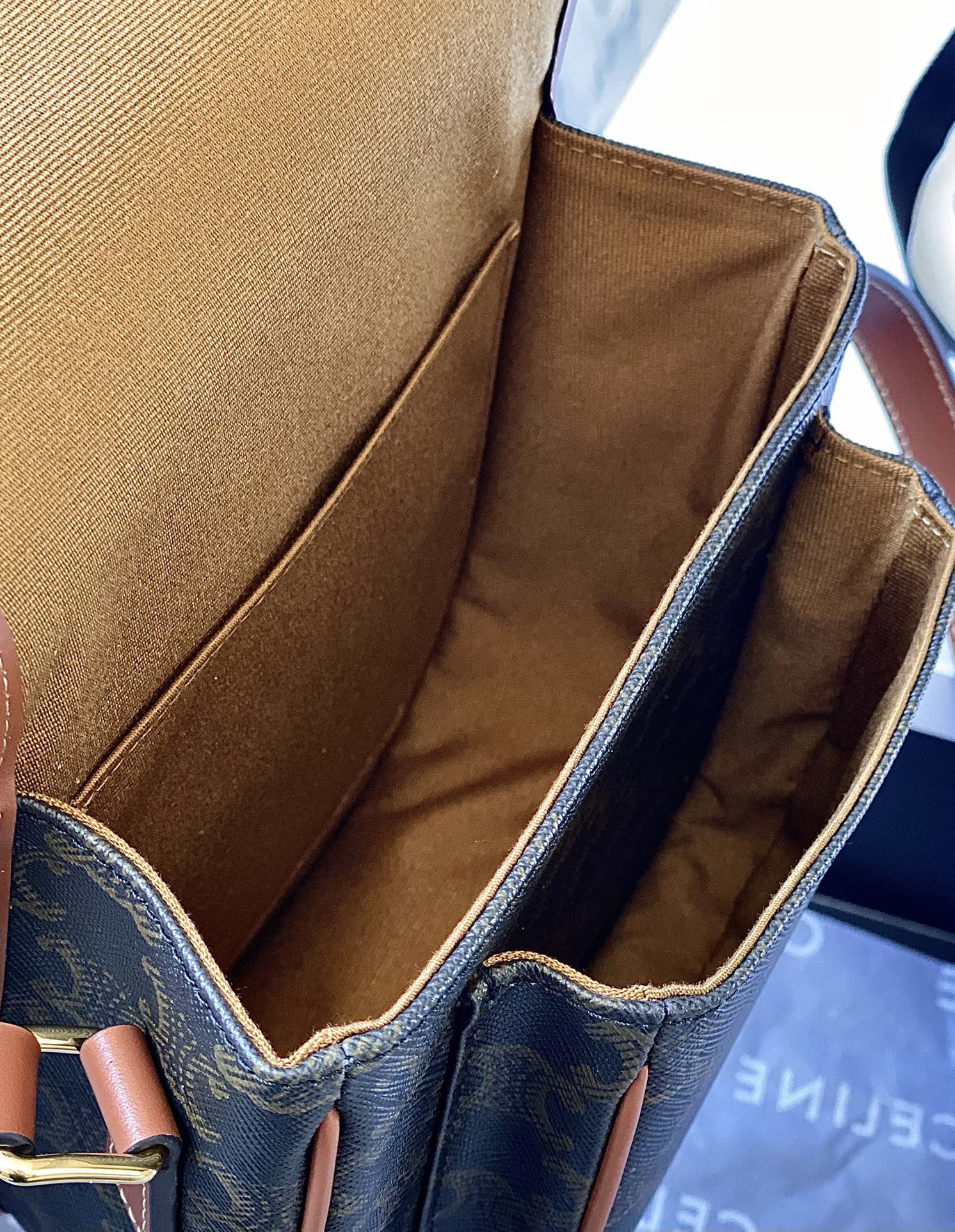 Ce**e medium folco bag