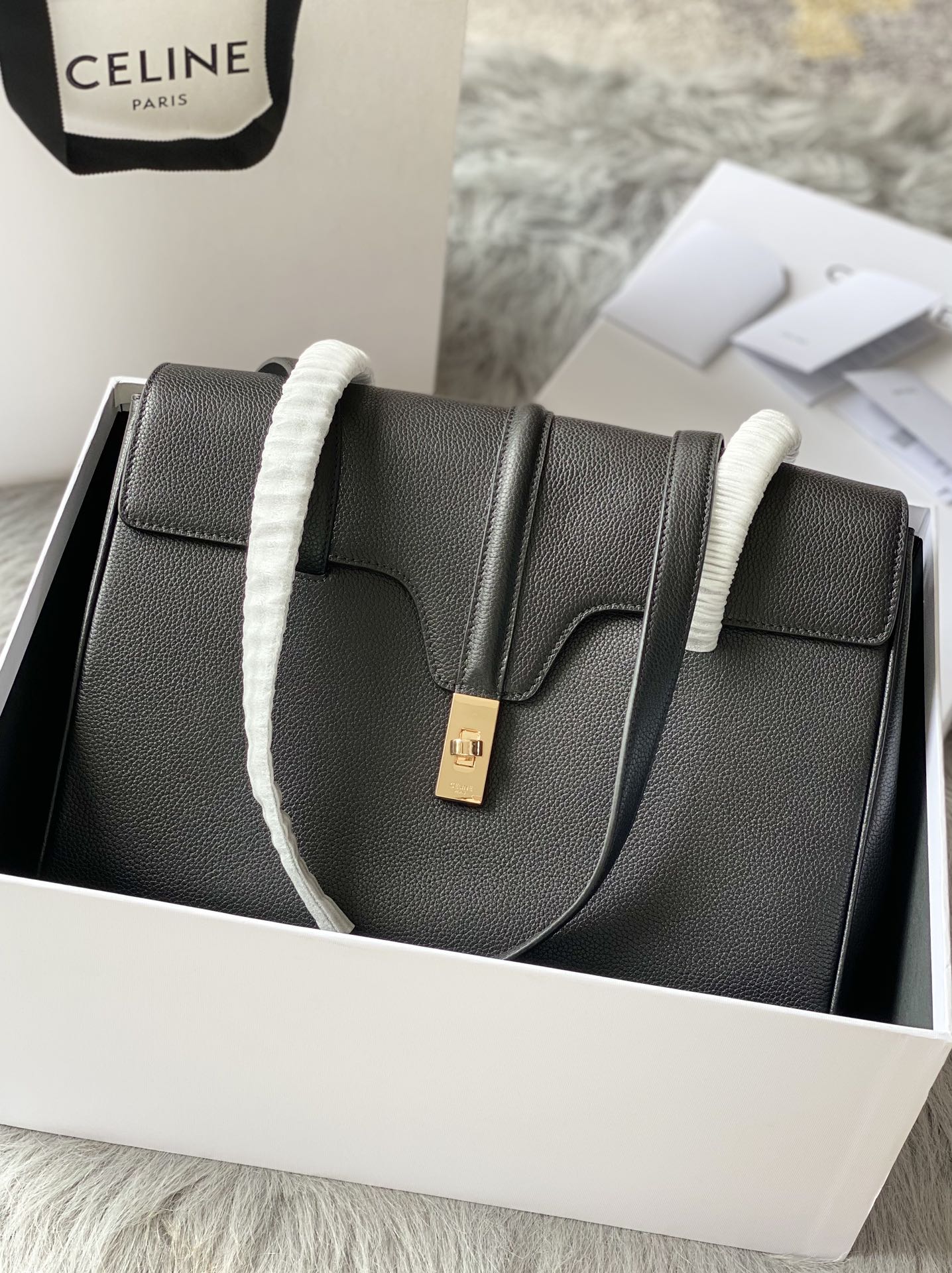 Ce**e large soft 16 bag