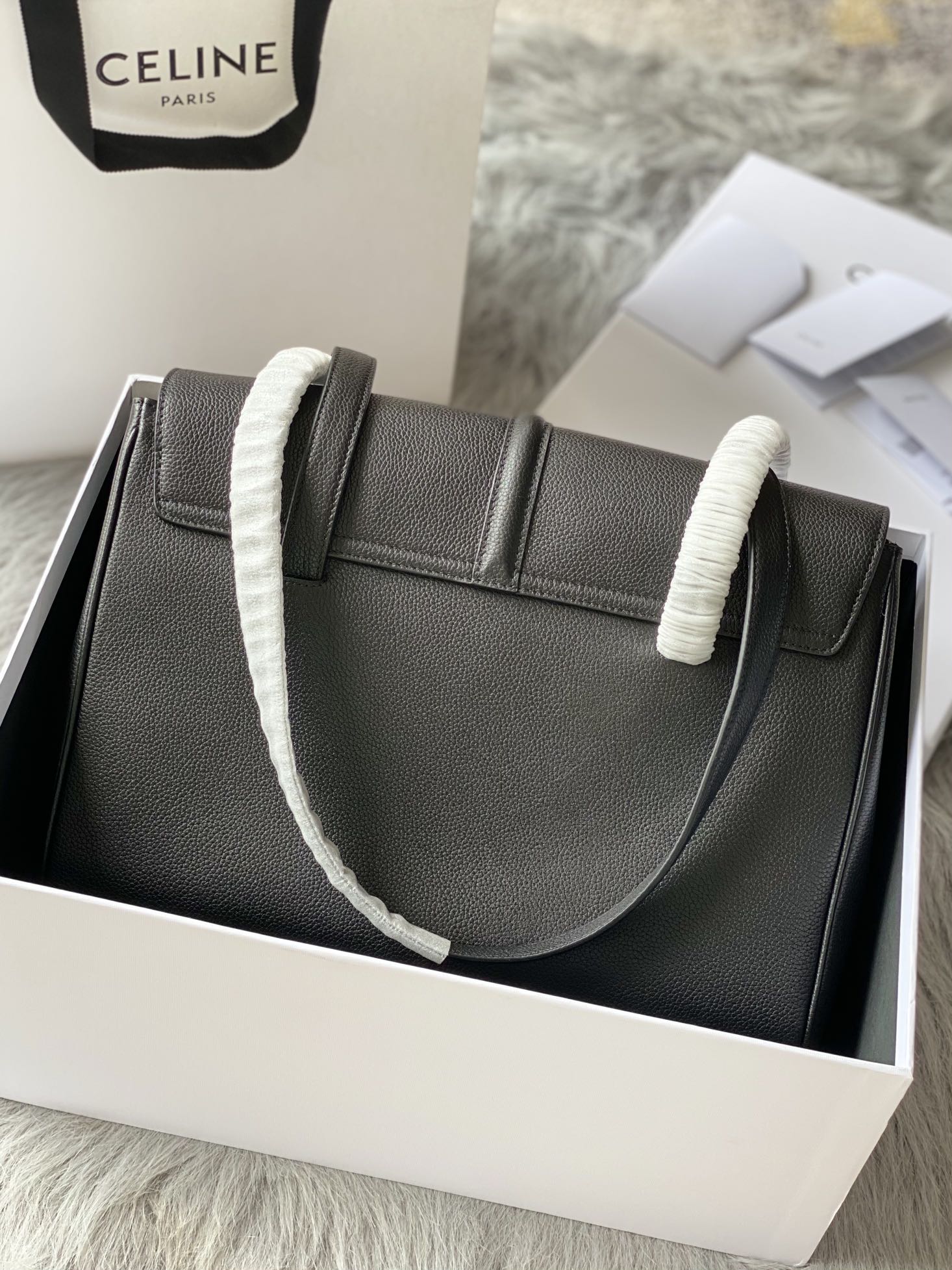 Ce**e large soft 16 bag