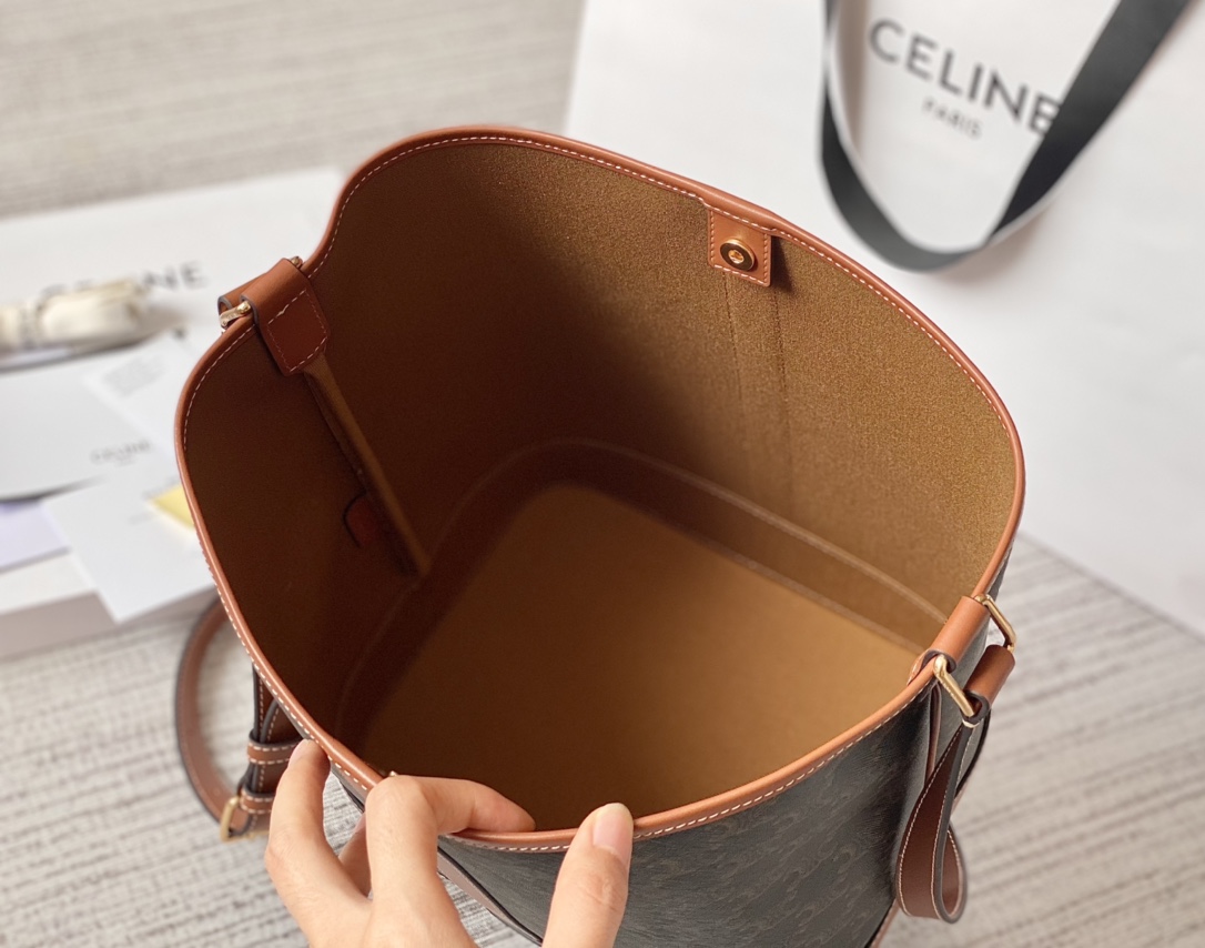Ce**e medium bucket