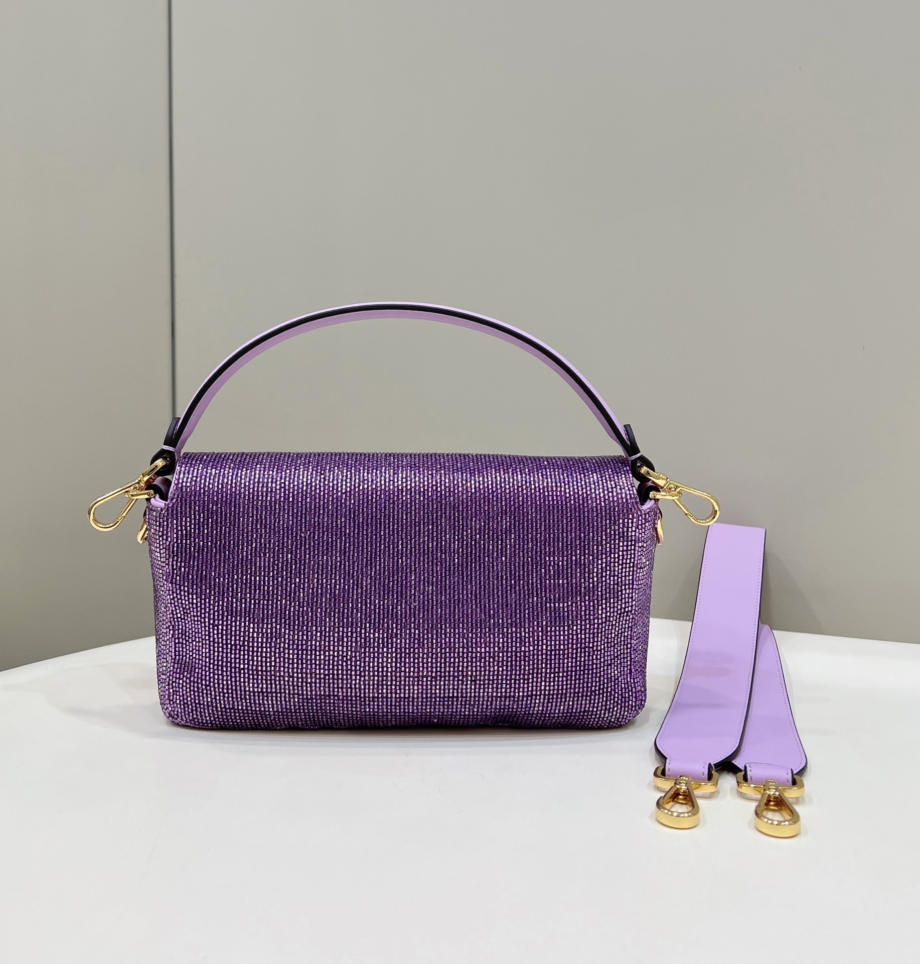 F**di baguette re-edition bag