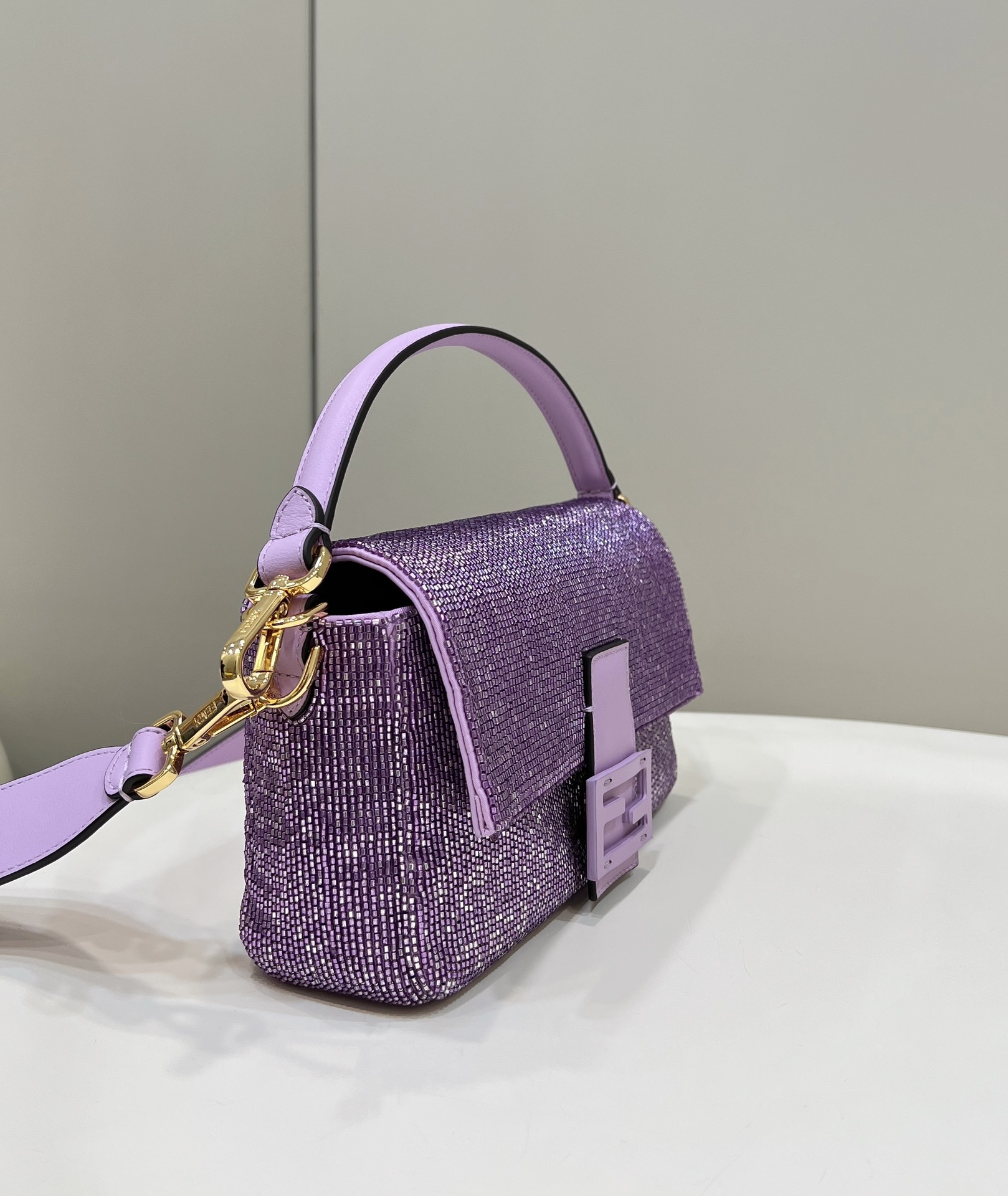 F**di baguette re-edition bag
