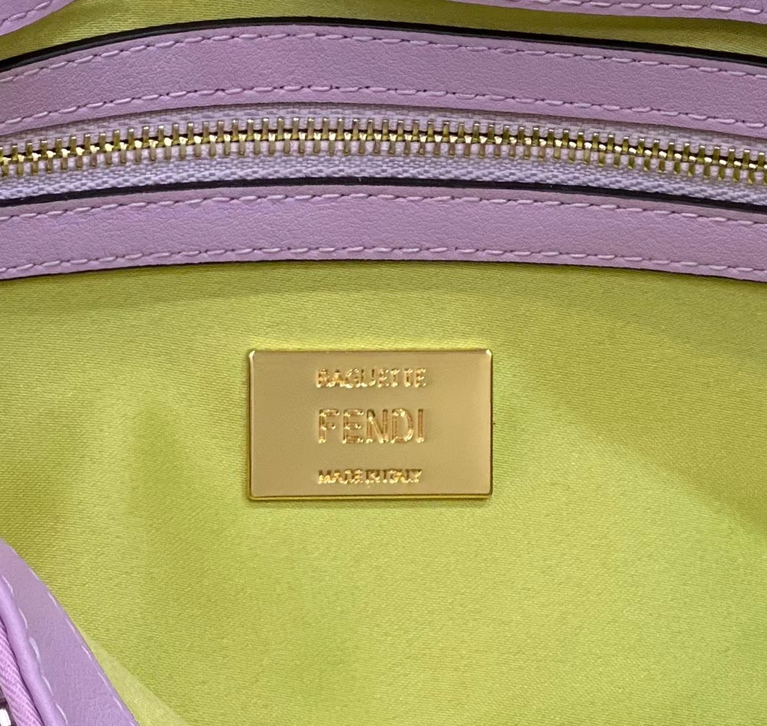 F**di baguette re-edition bag