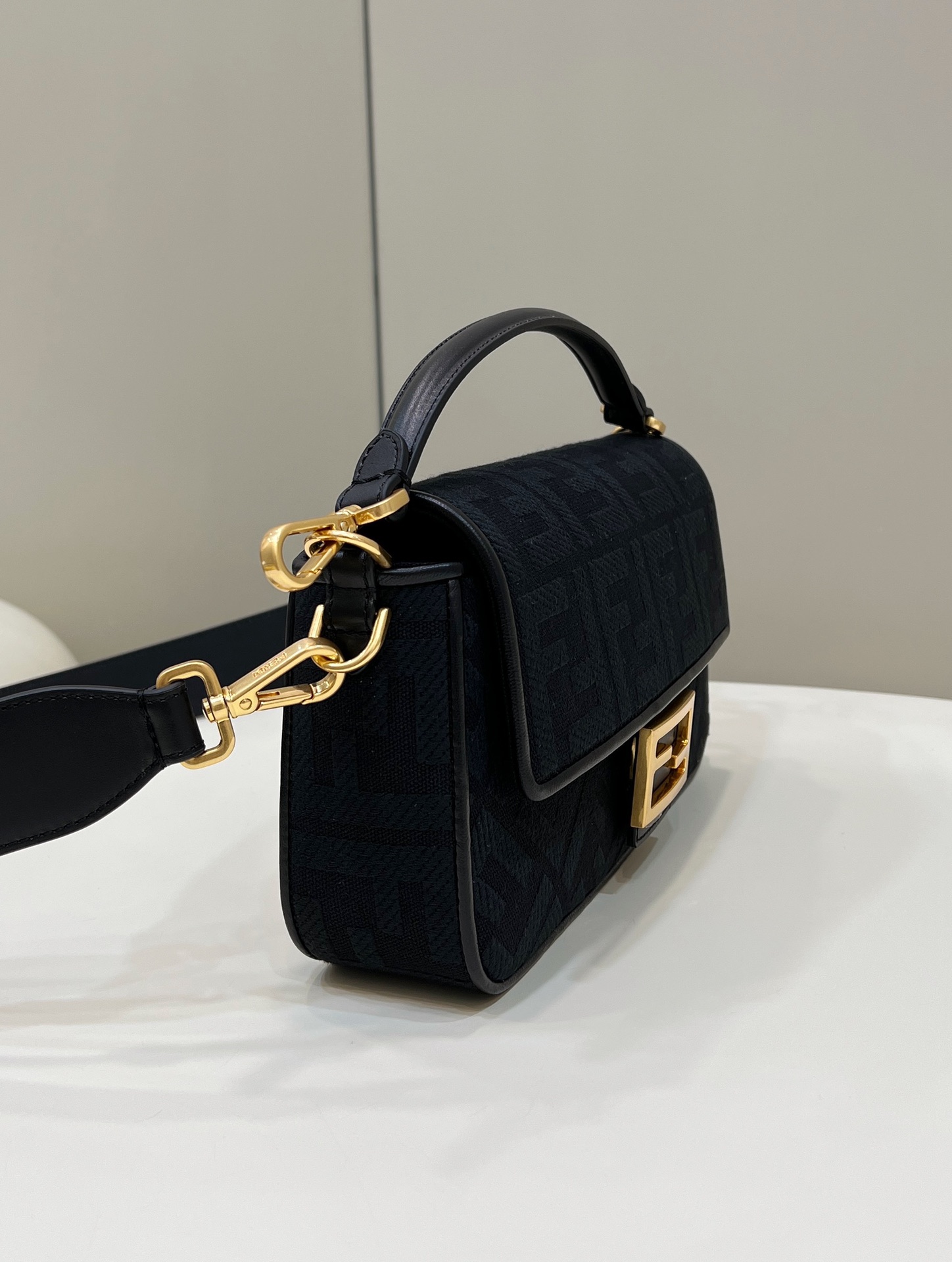 F**di baguette ff canvas bag