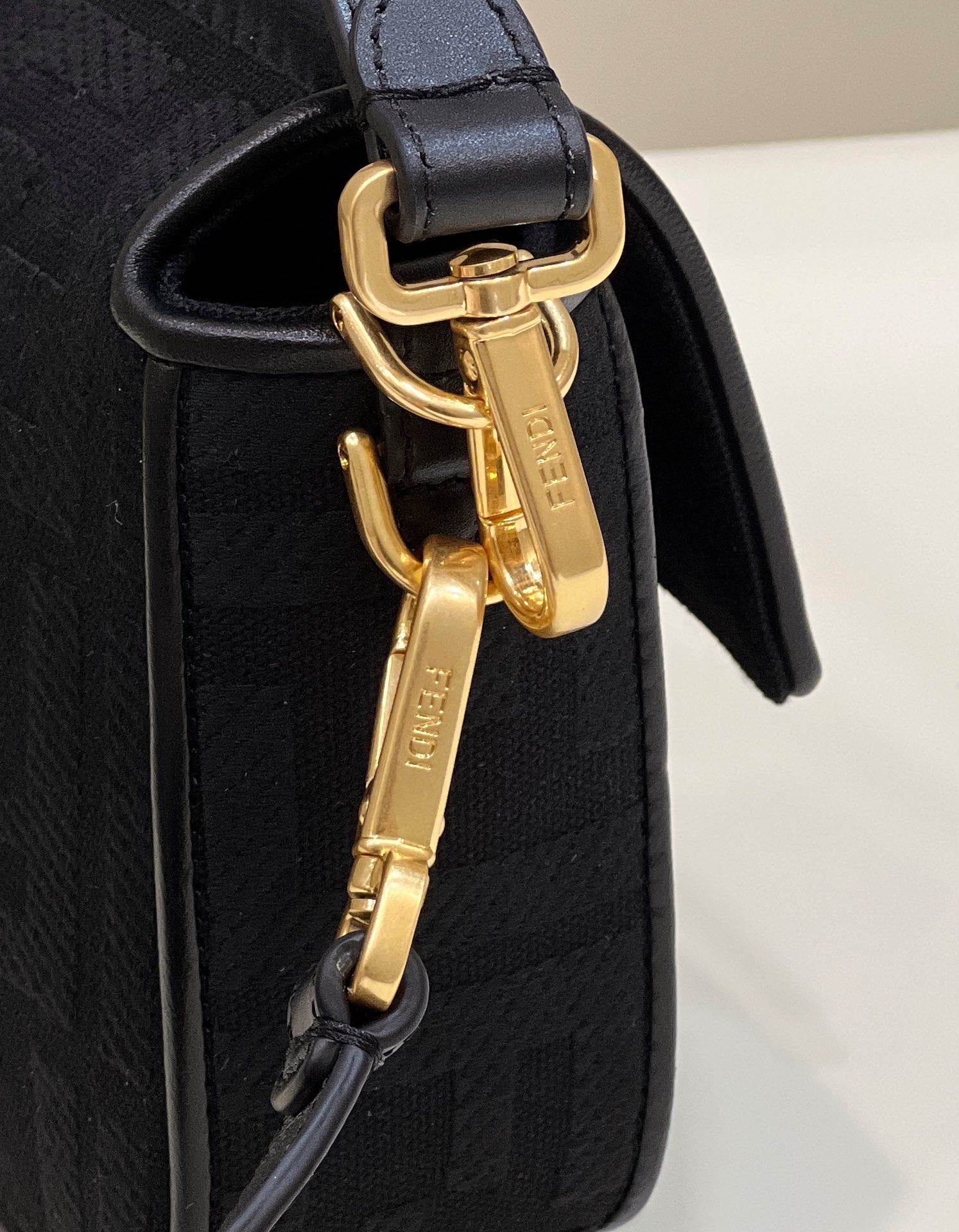 F**di baguette ff canvas bag
