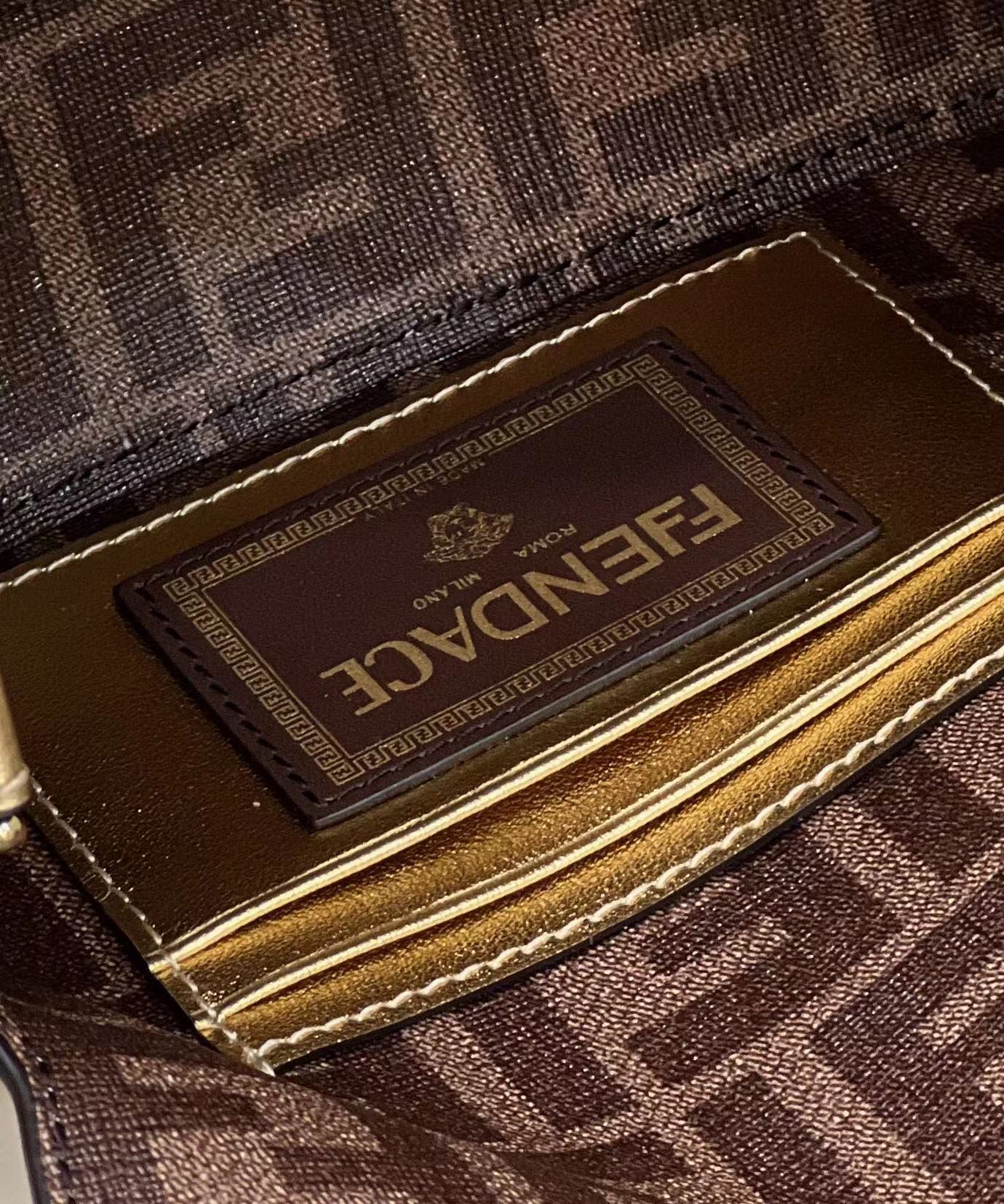 F**di & versace bagutte