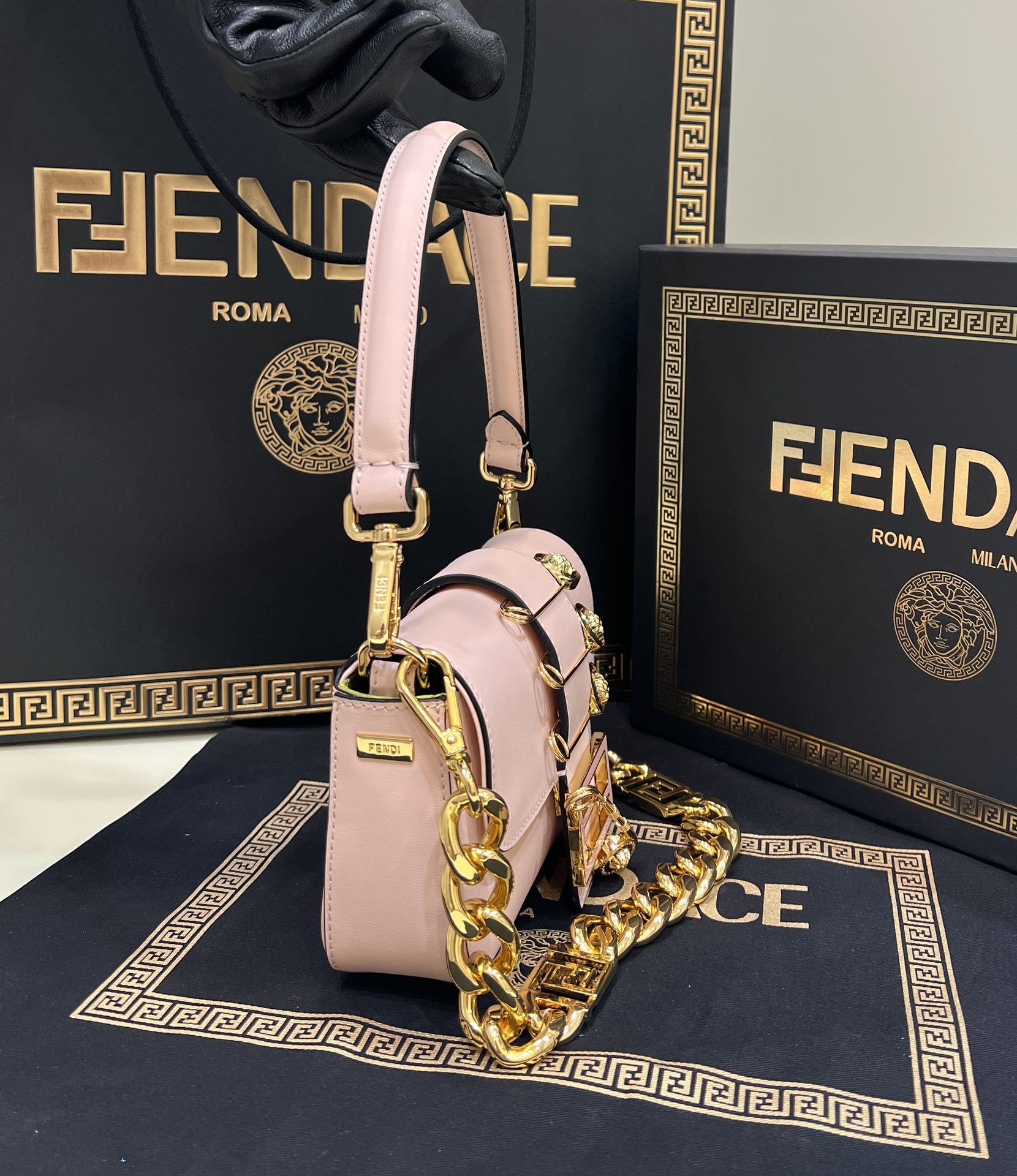 F**di & versace bagutte