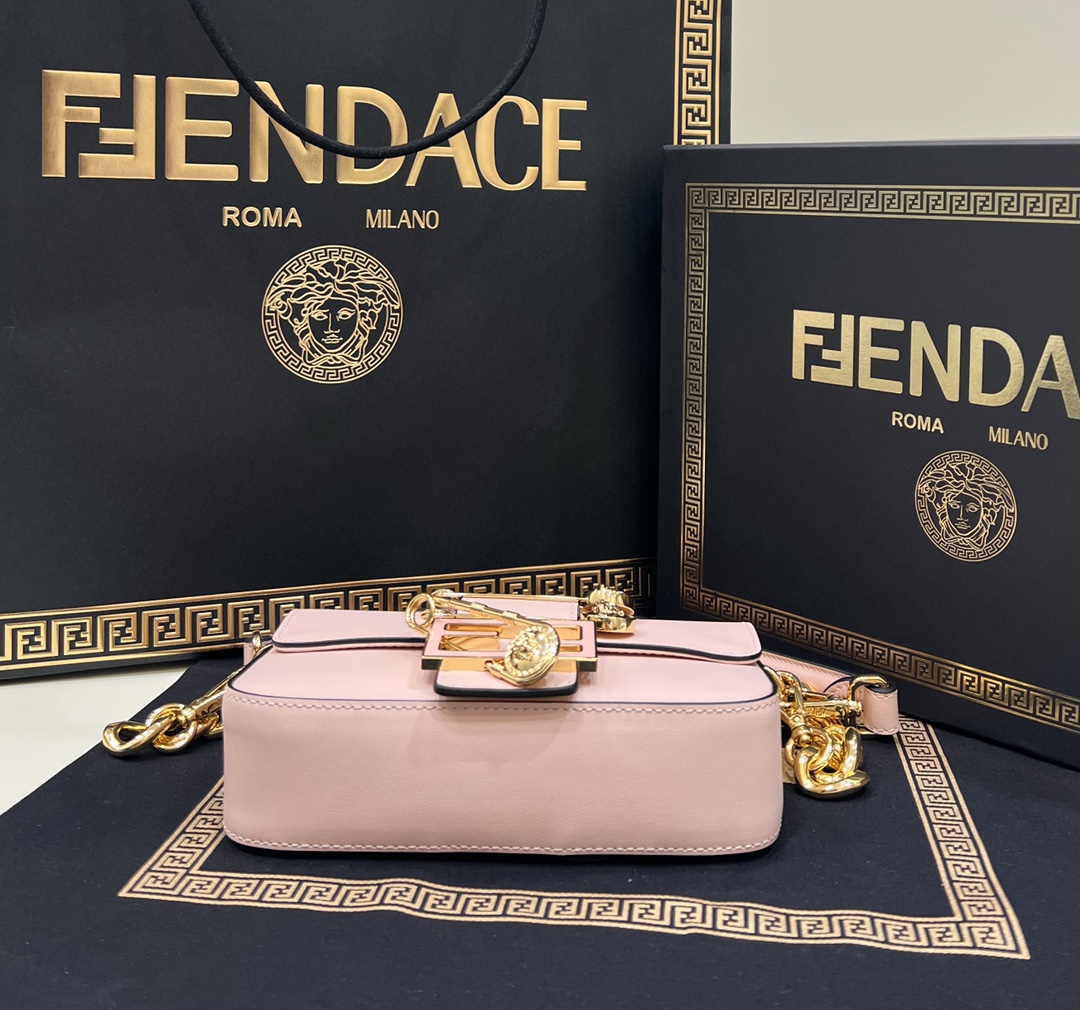 F**di & versace bagutte