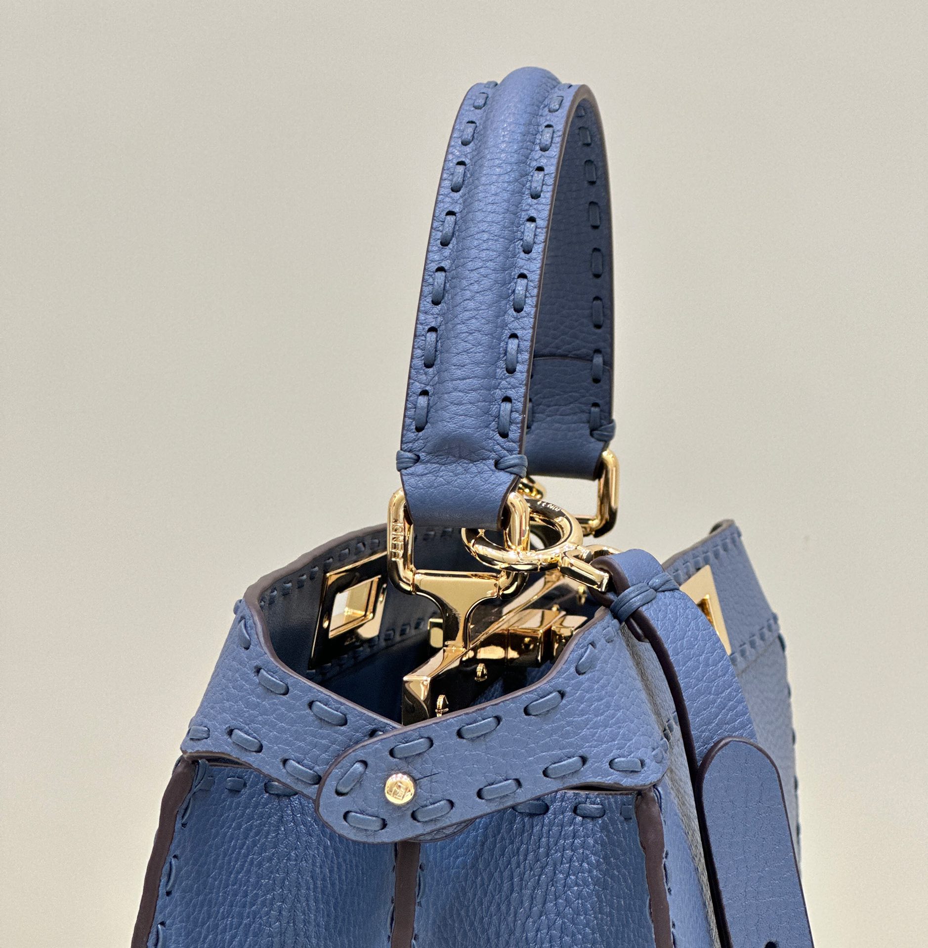 F**di peekaboo medium handbag