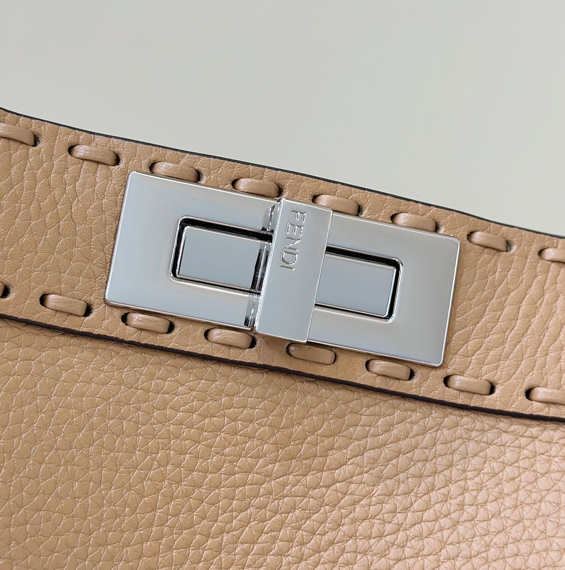 F**di peekaboo medium handbag