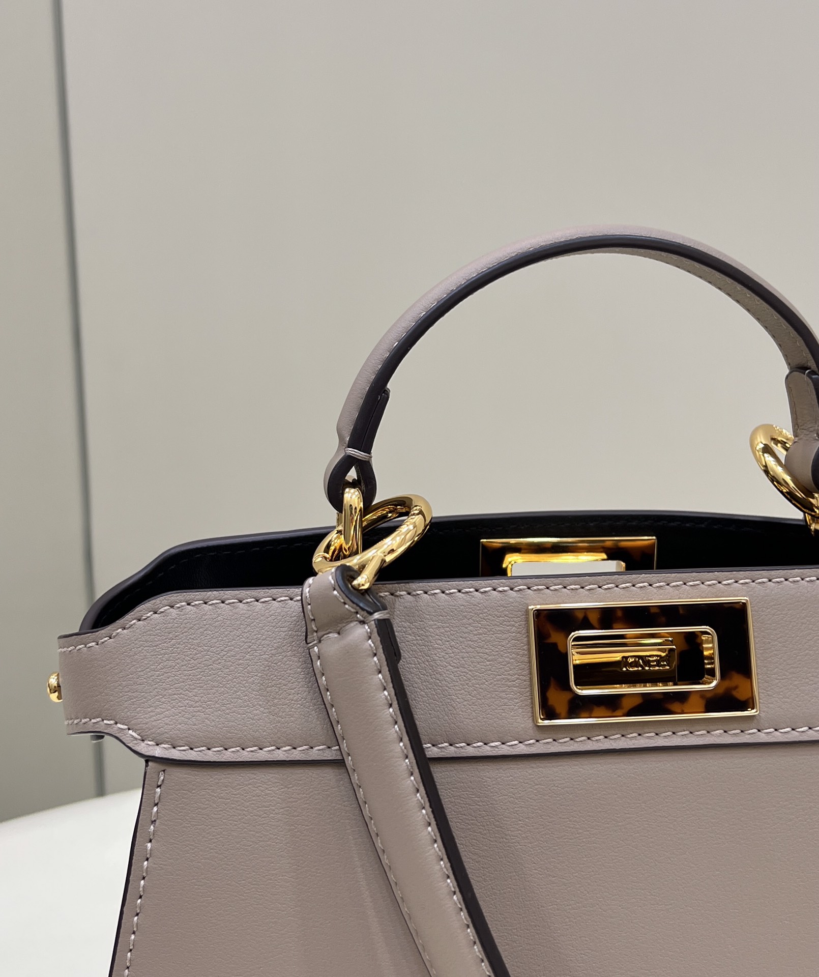 F**di peekaboo i see u small bag