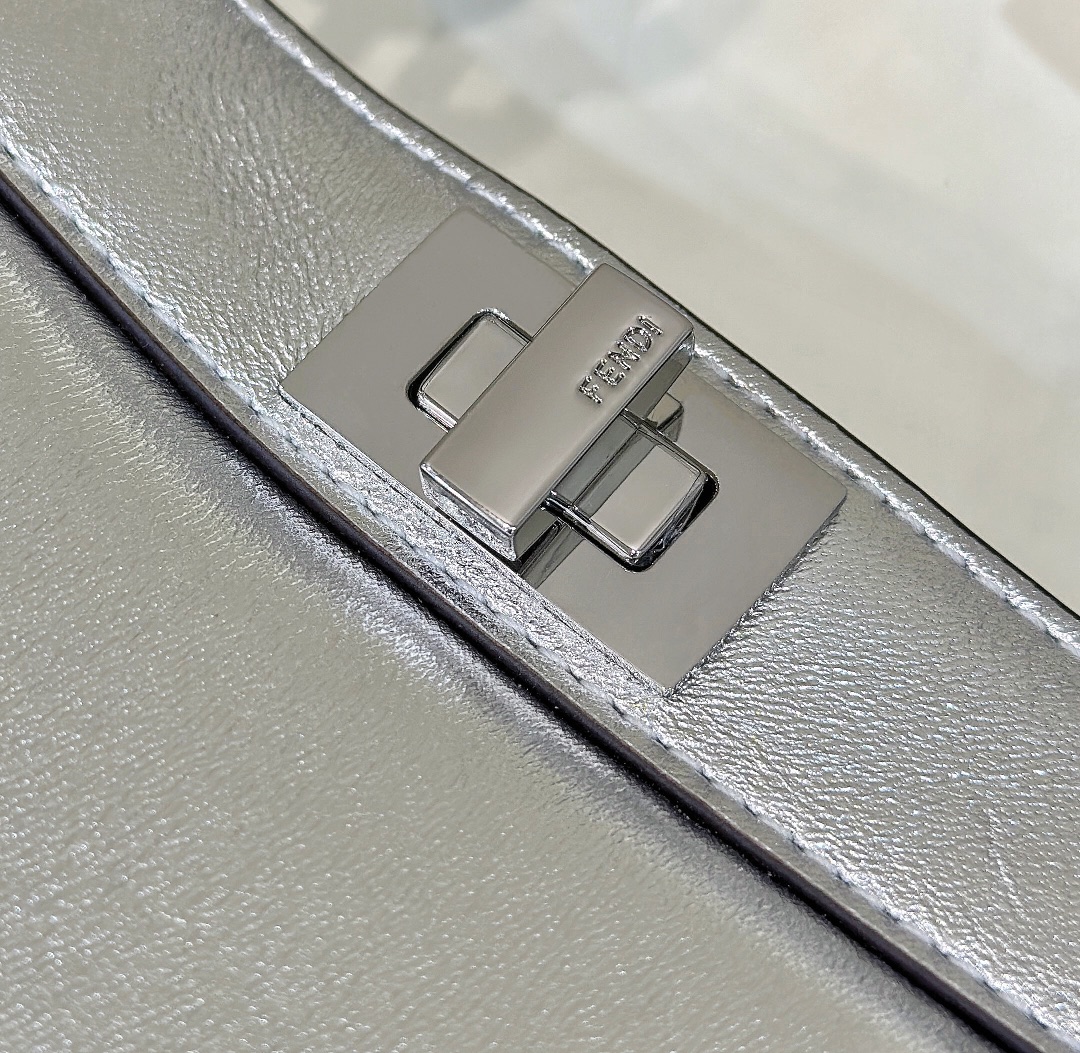 F**di by marc jacobs peekaboo
