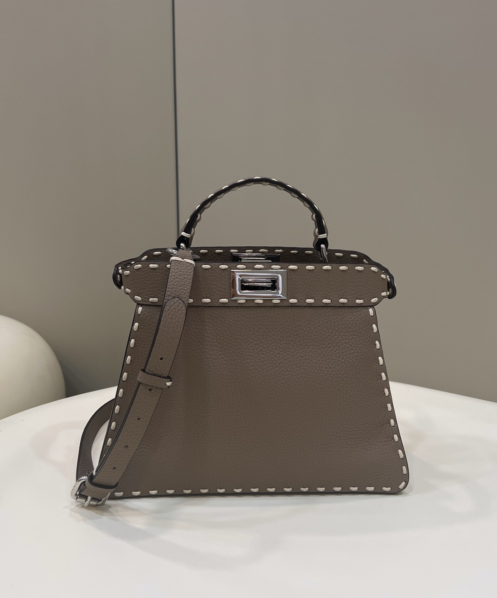 F**di peekaboo small bag