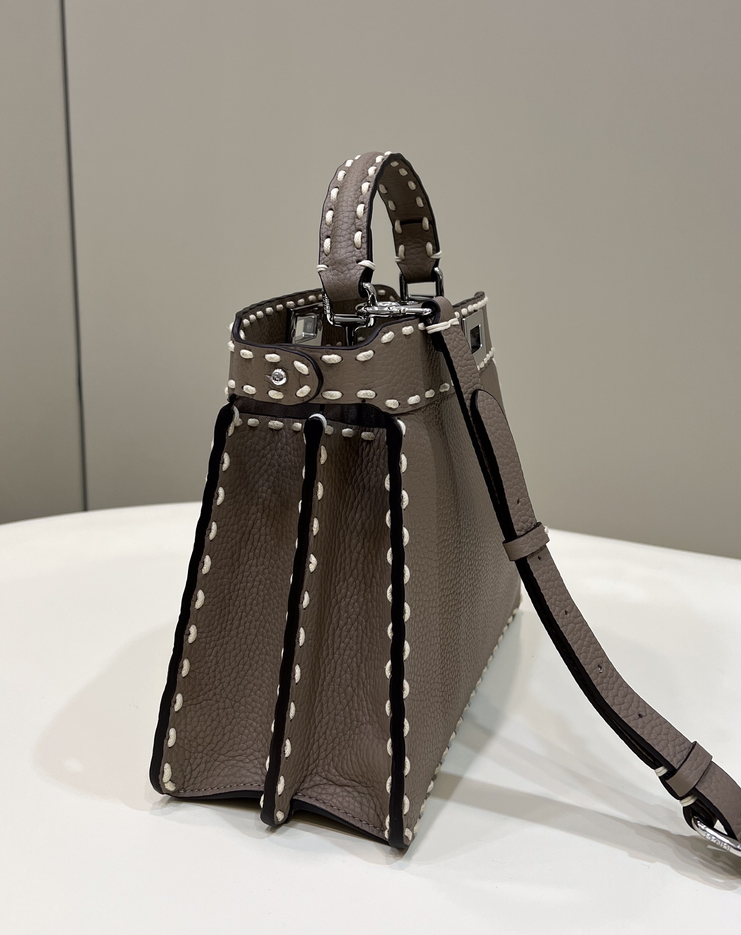 F**di peekaboo small bag