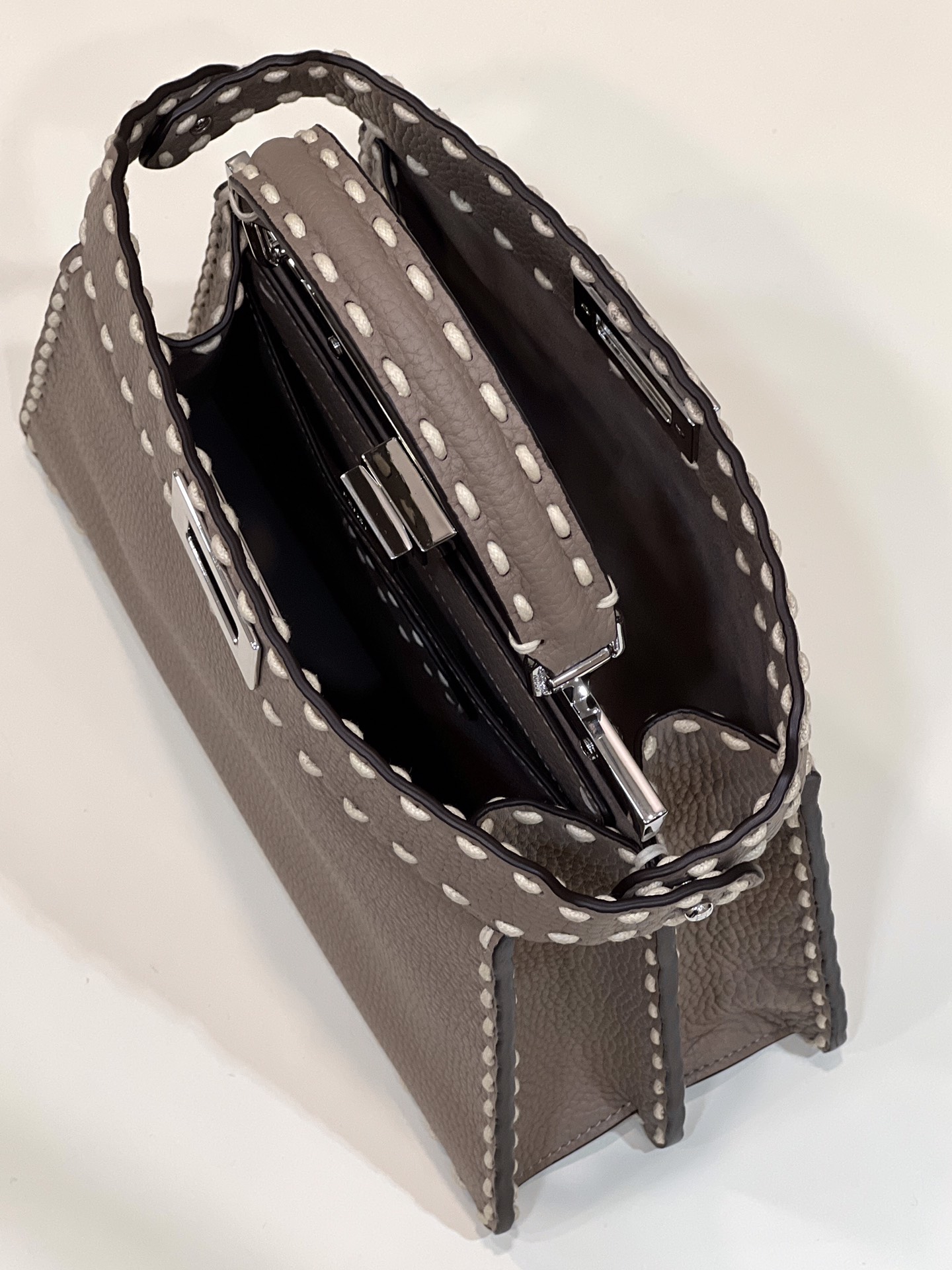 F**di peekaboo small bag