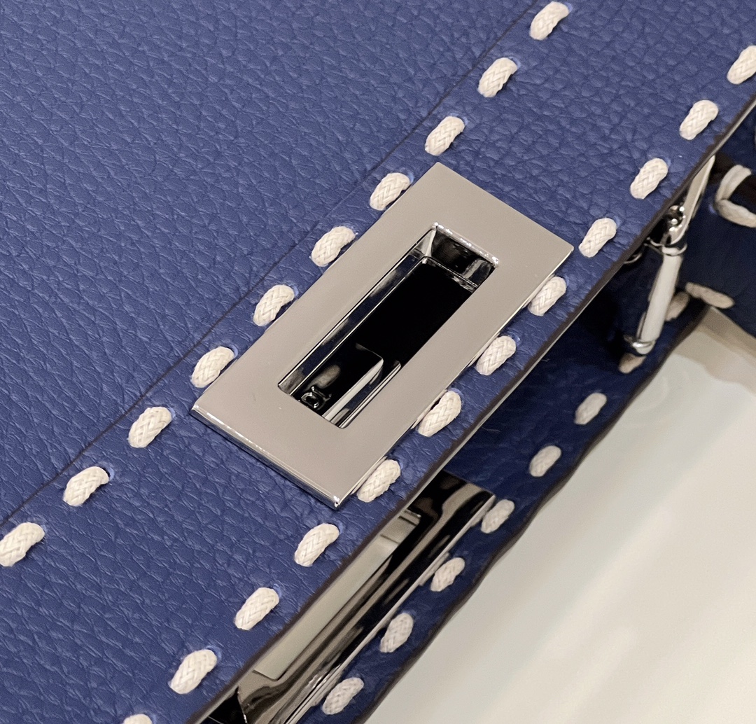 F**di peekaboo medium bag