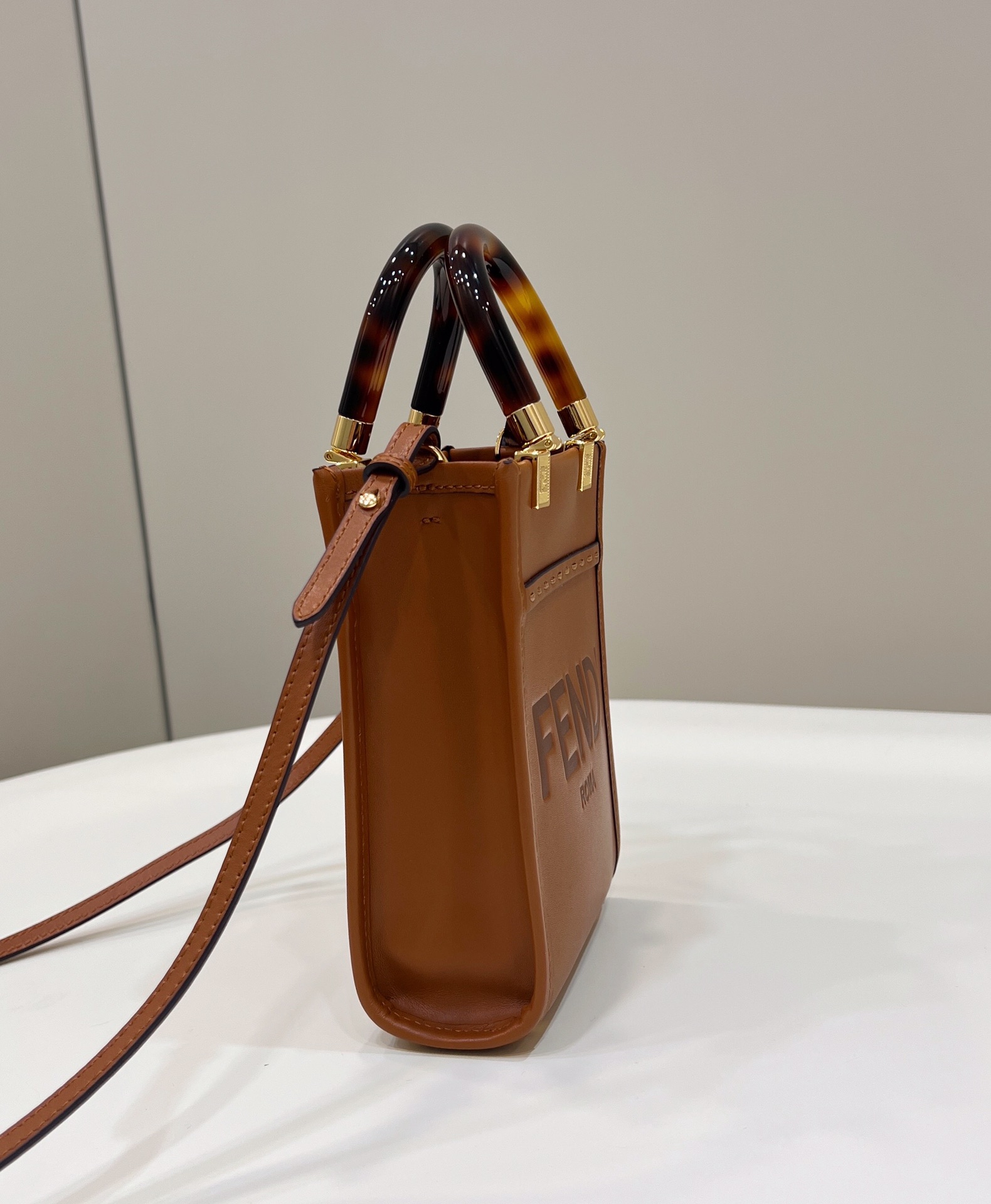 F**di mini sunshine shopper