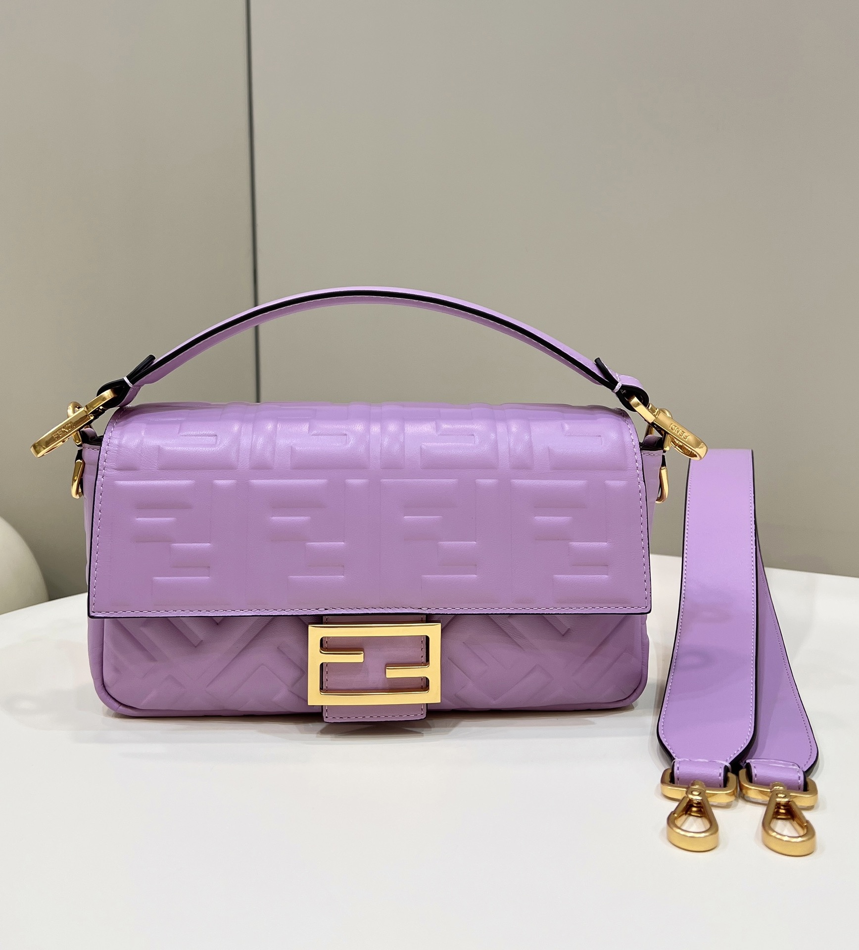 F**di baguette medium bag